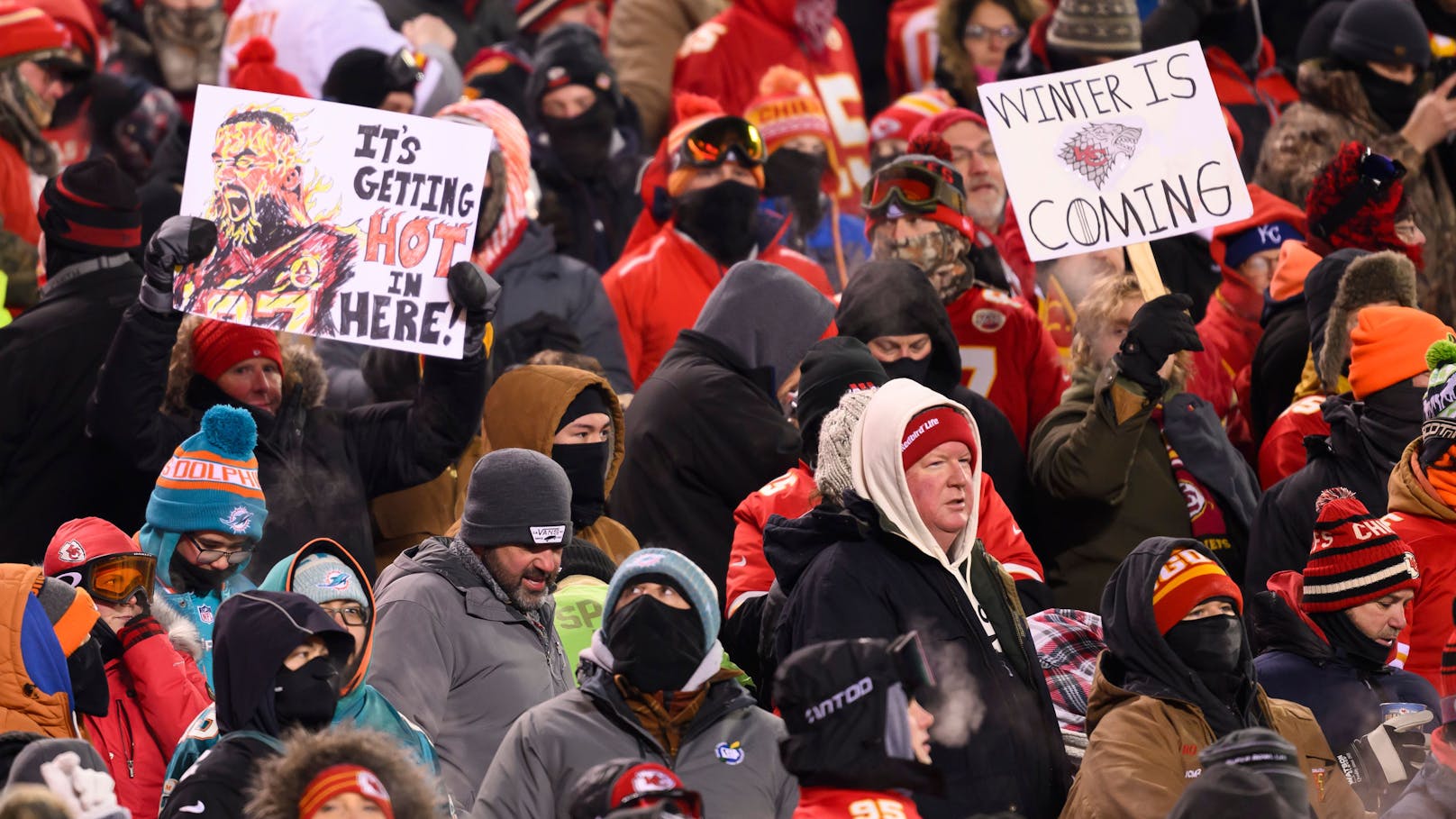 Wegen der großen Kälte beim Playoff-Spiel der Kansas City Chiefs gegen die Miami Dolphins sind bei Fans nach Erfrierungen Zehen und Finger amputiert worden.