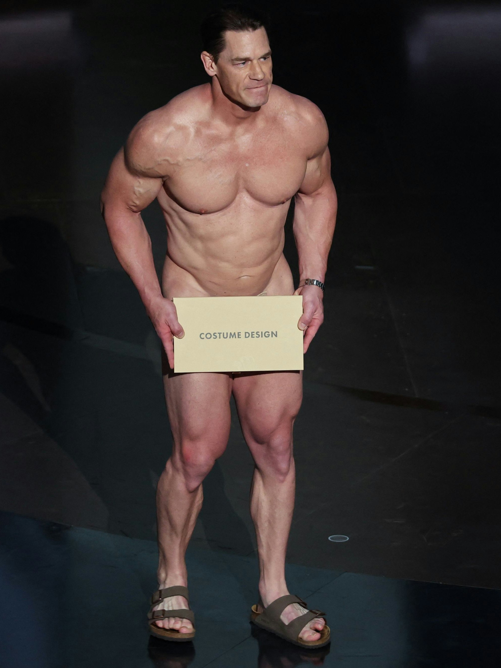 John Cena ließ bei den Oscars die Hüllen fallen.