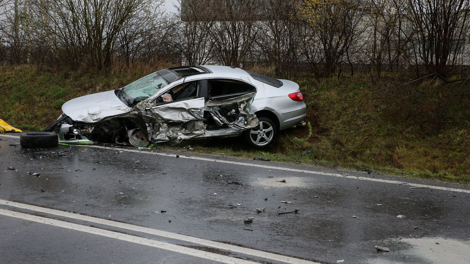 Der Unfall ereignete sich im Bereich zwischen Dietach und Steyr auf Höhe Dietachdorf und führte in Fahrtrichtung Steyr zu massiven Verkehrsbehinderungen.