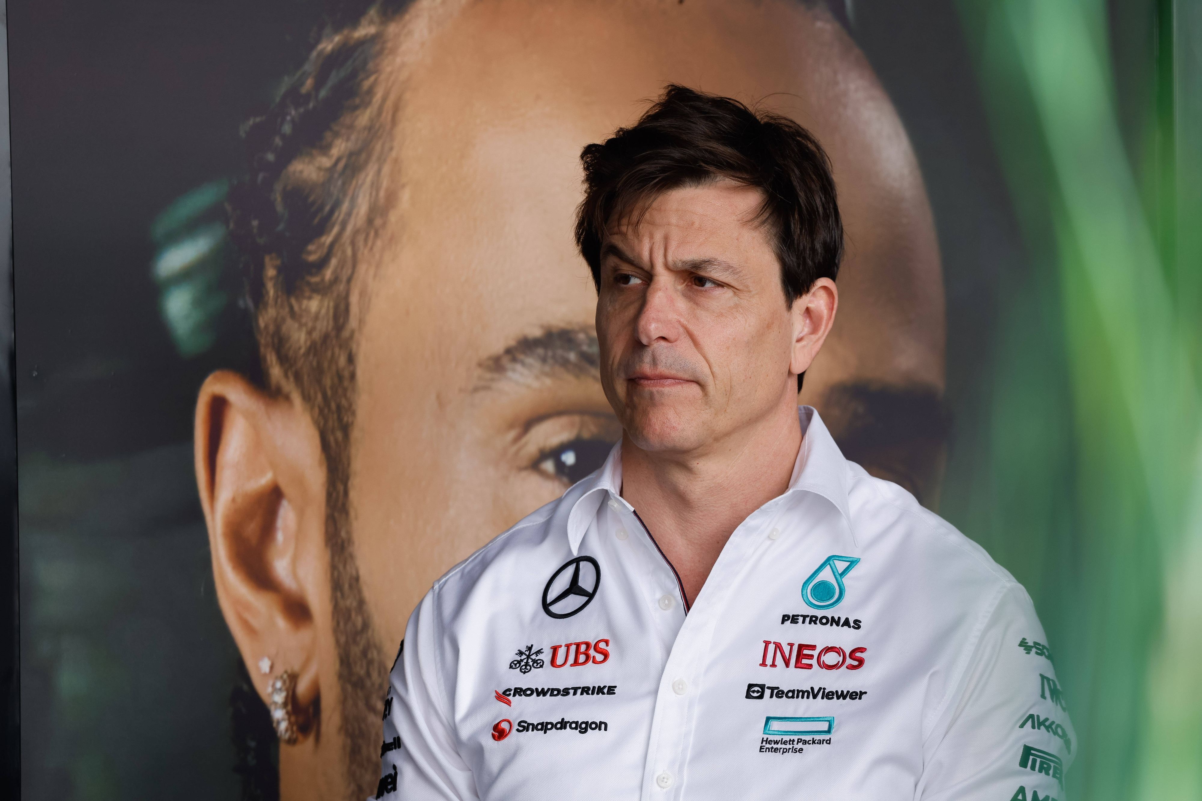 Mercedes-Teamchef Toto Wolff crashte bei einem Imola-Testtag. 