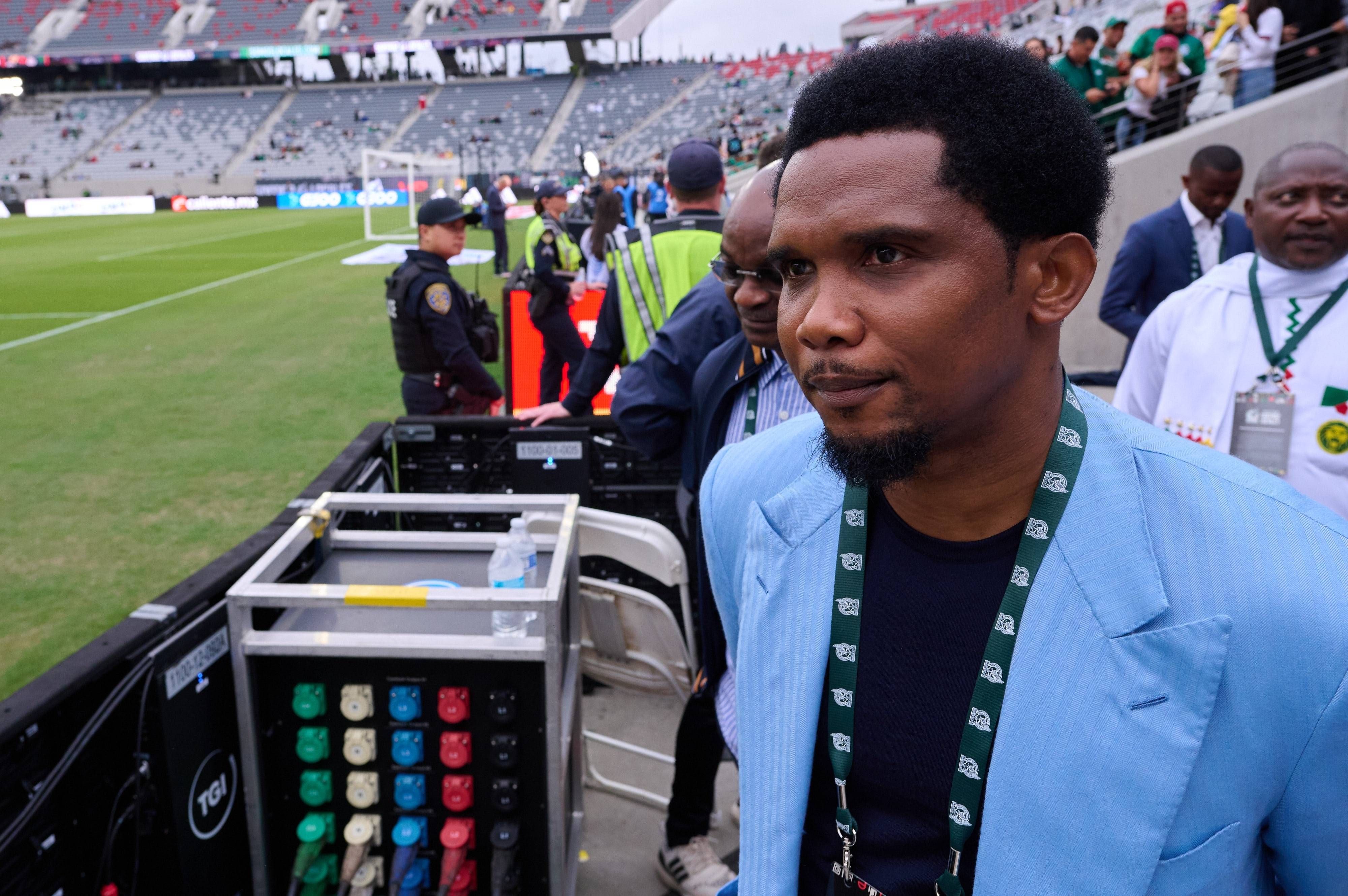 Samuel Eto’o greift in Kamerun durch.