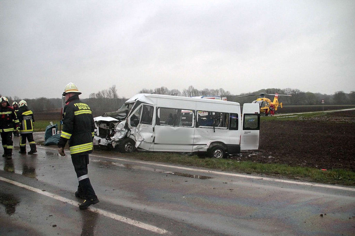 Schwerer Unfall auf der B49 fordert ein Todesopfer