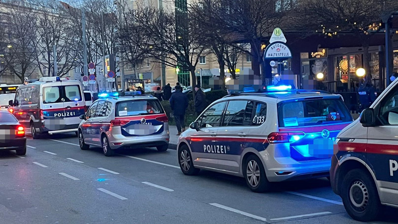 Brutale Attacke auf Einsatzkräfte in Wien-Favoriten