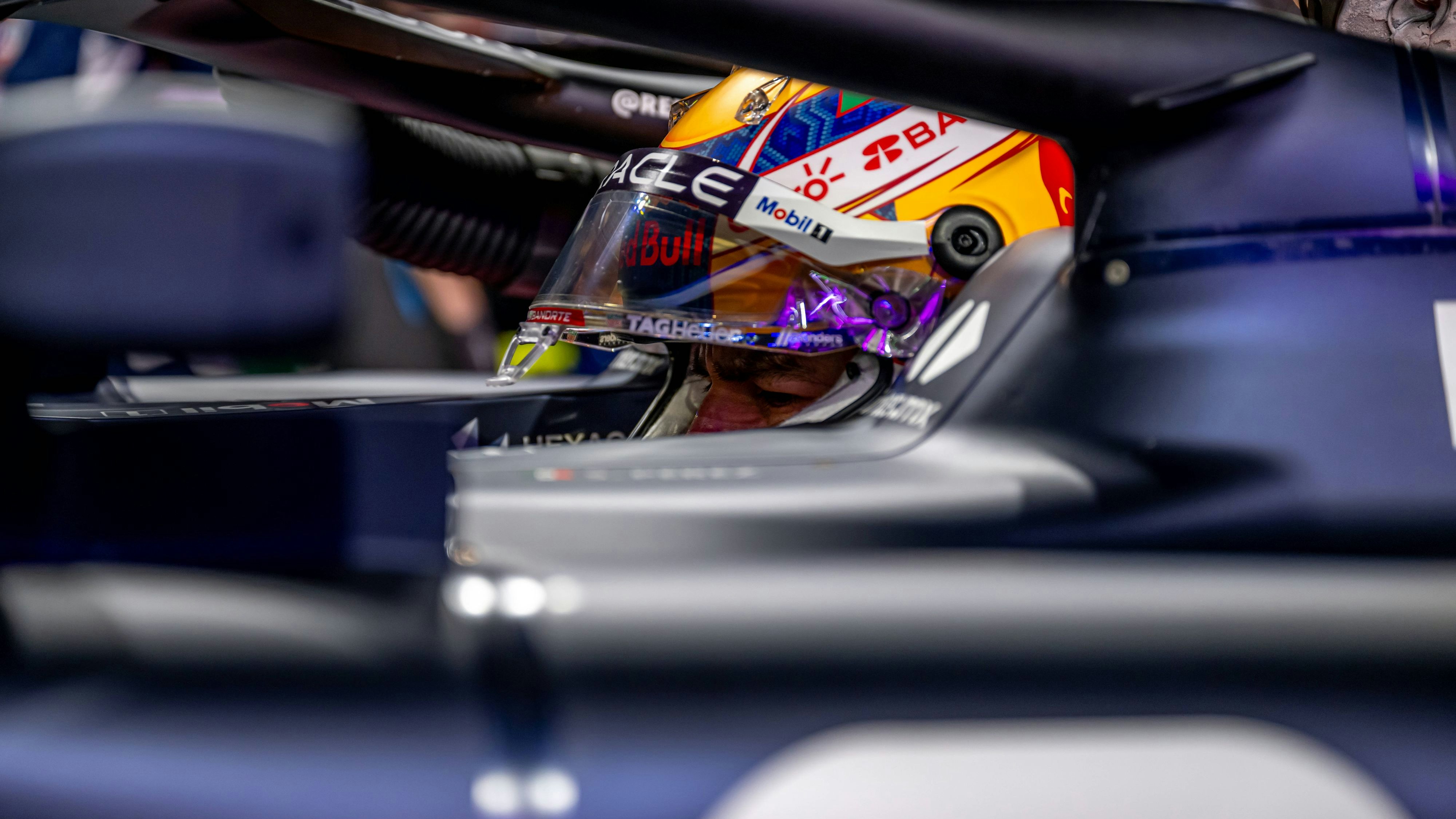 Red-Bull-Star Sergio Perez läuft Gefahr, eine Rennsperre auszufassen. 