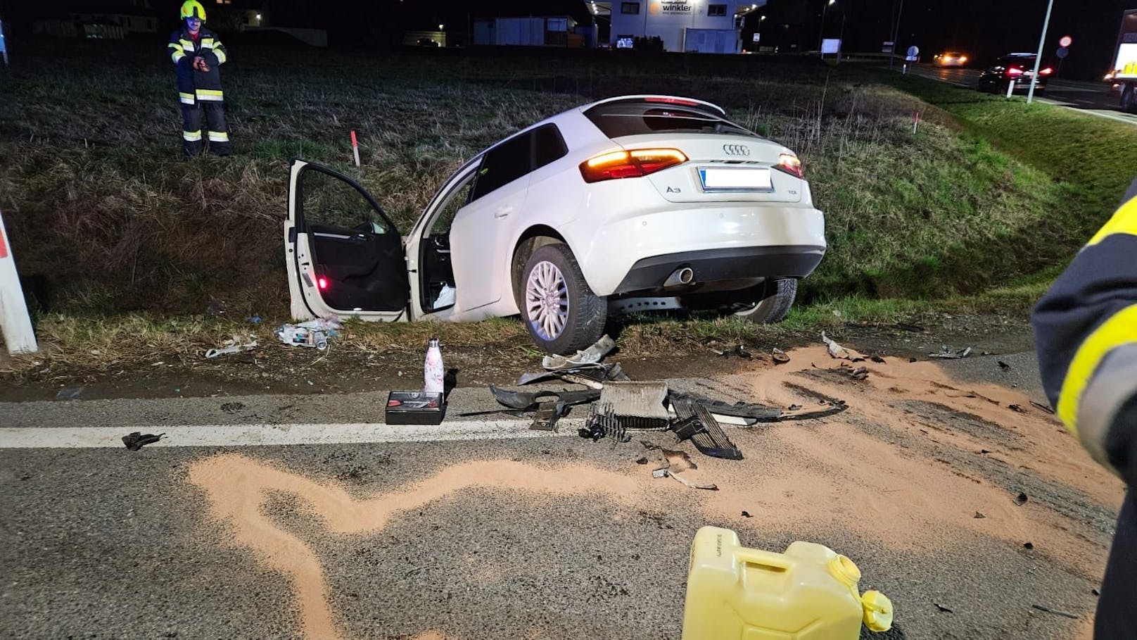Audi-Lenkerin bei Crash an Kreuzung schwer verletzt