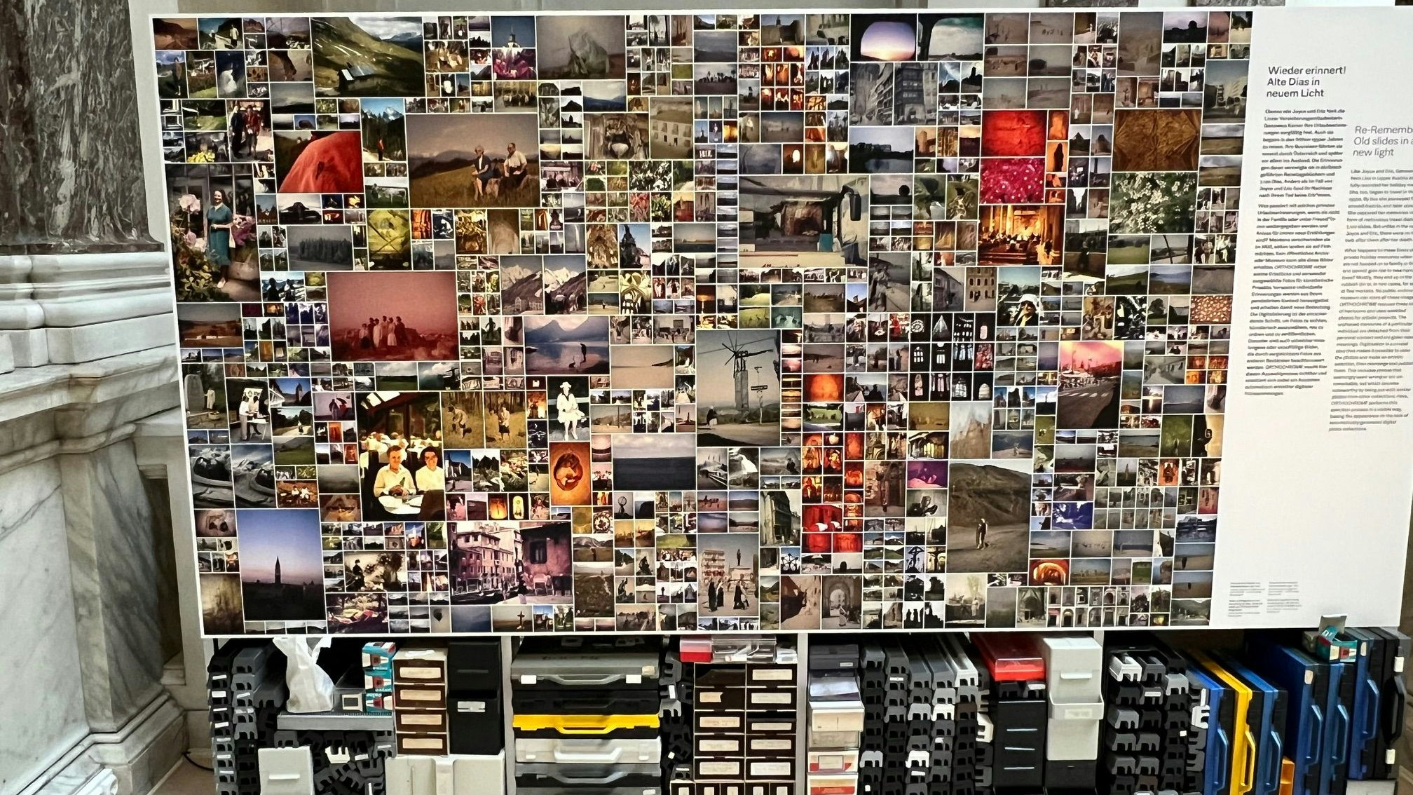 Fotowand: Ansicht der hdgö-Sonderausstellung „Holidays in Austria. Ein Urlaubsland erfindet sich neu