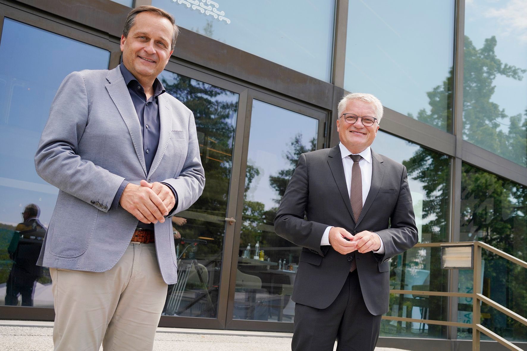 Da war die (Kultur-)Welt noch in Ordnung: Brucknerhaus-Chef Dietmar Kerschbaum (li.) und Bürgermeister Klaus Luger (SPÖ).