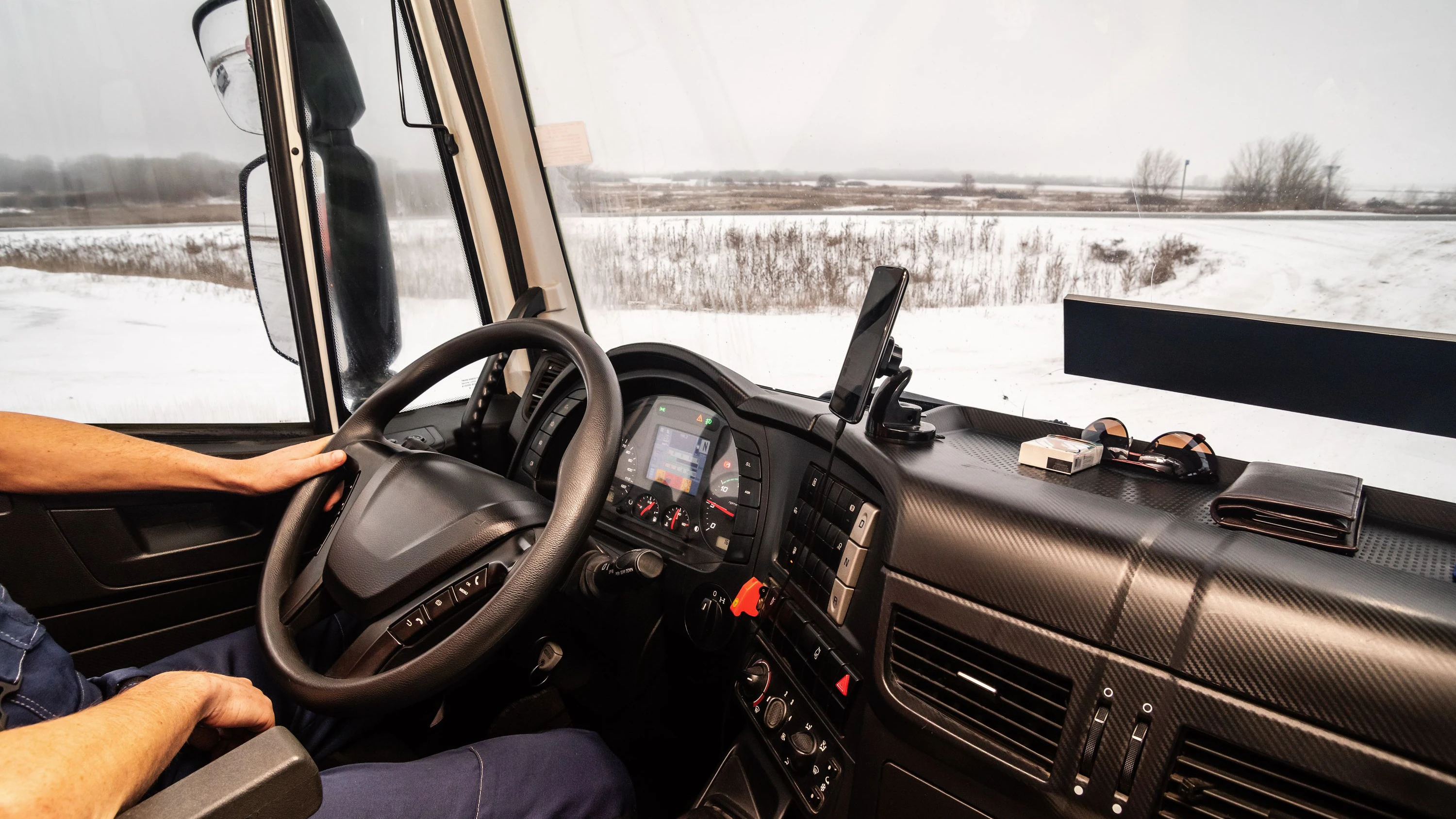 Weil er darin wohnen wollte, fuhr der Unterstandslose mit dem LKW davon. (Symbolbild)