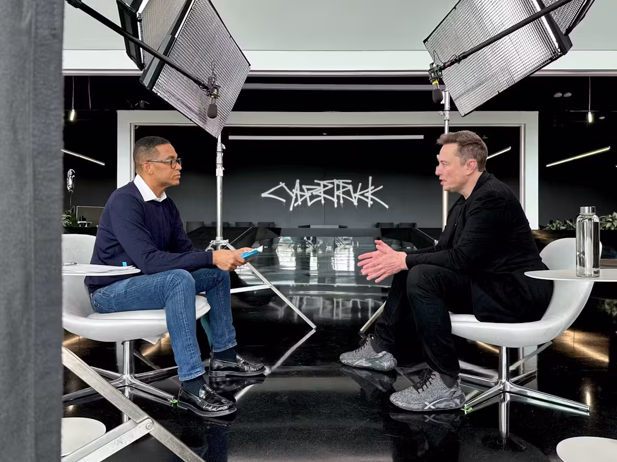 Wird nun auf Youtube statt auf X ausgestrahlt: Das Interview von Don Lemon (links) mit Elon Musk. (13. März 2024)