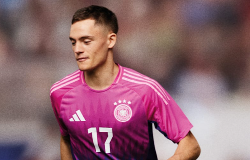 Florian Wirtz im neuen DFB-Look