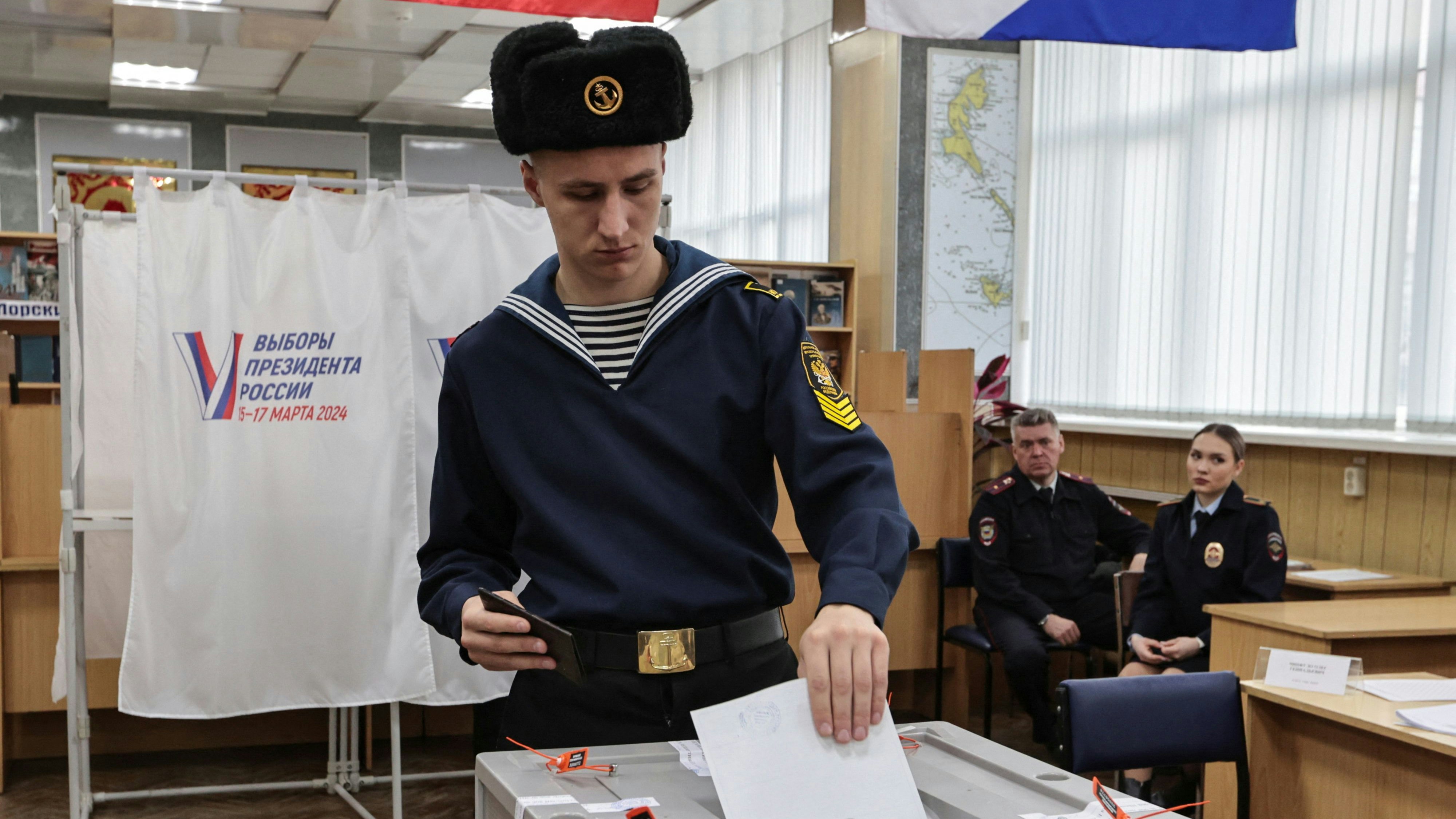 Heute.at - Bei Putin-Wahl kommt Geheim-Tinte zum Einsatz