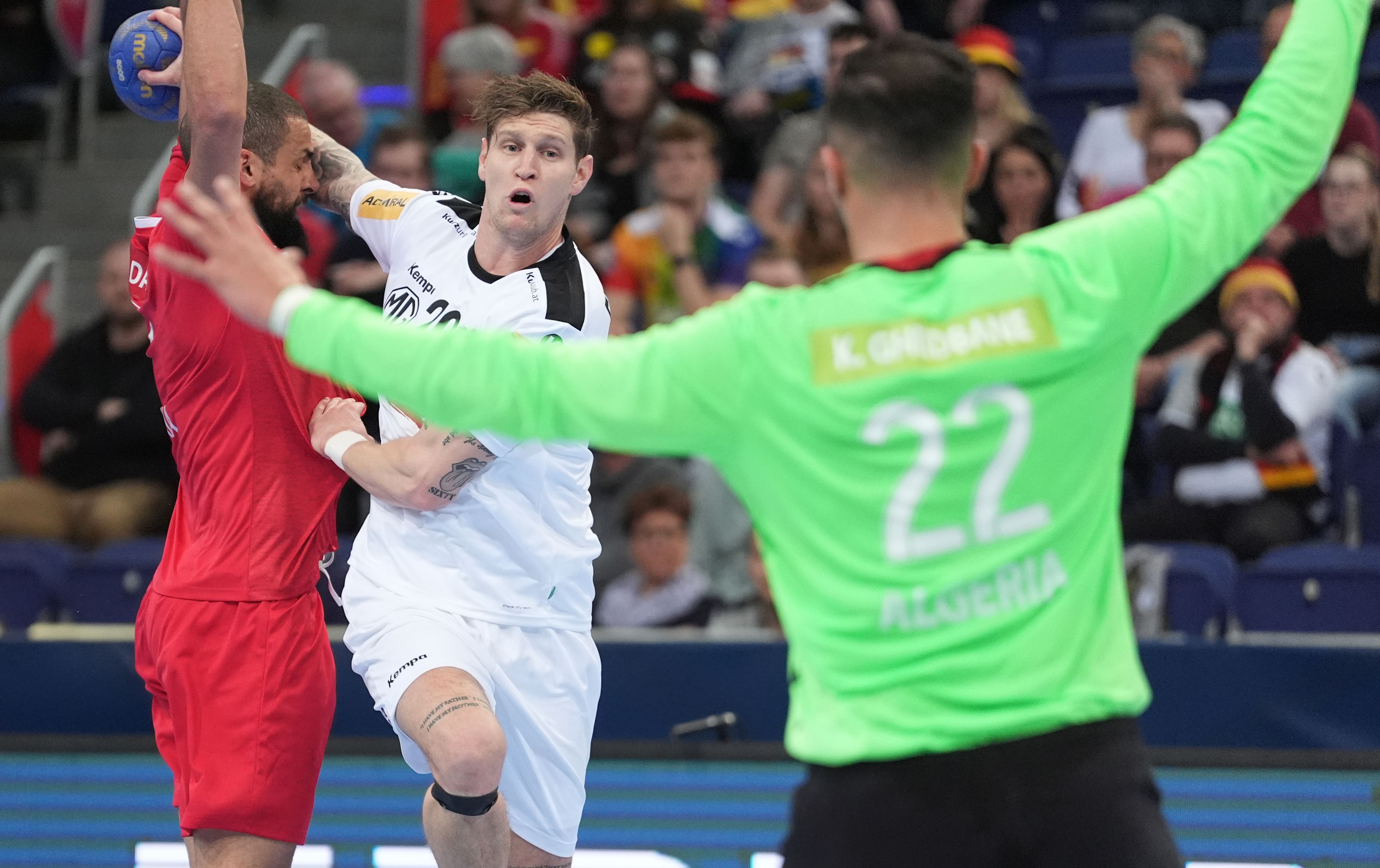 Sebastian Frimmel im Duell mit Algerien.