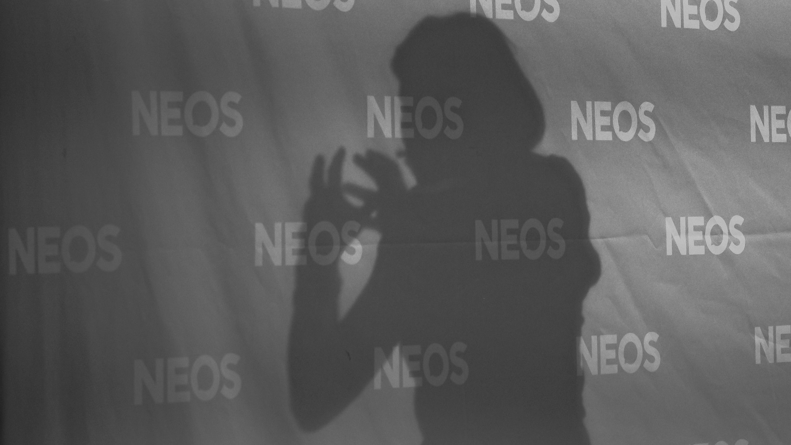 Neos-Parteivorsitzende Beate Meinl-Reisinger während der Präsentation ihres Buchs "Wendepunkt" in der "Wolke 19" im Ares Tower in Wien