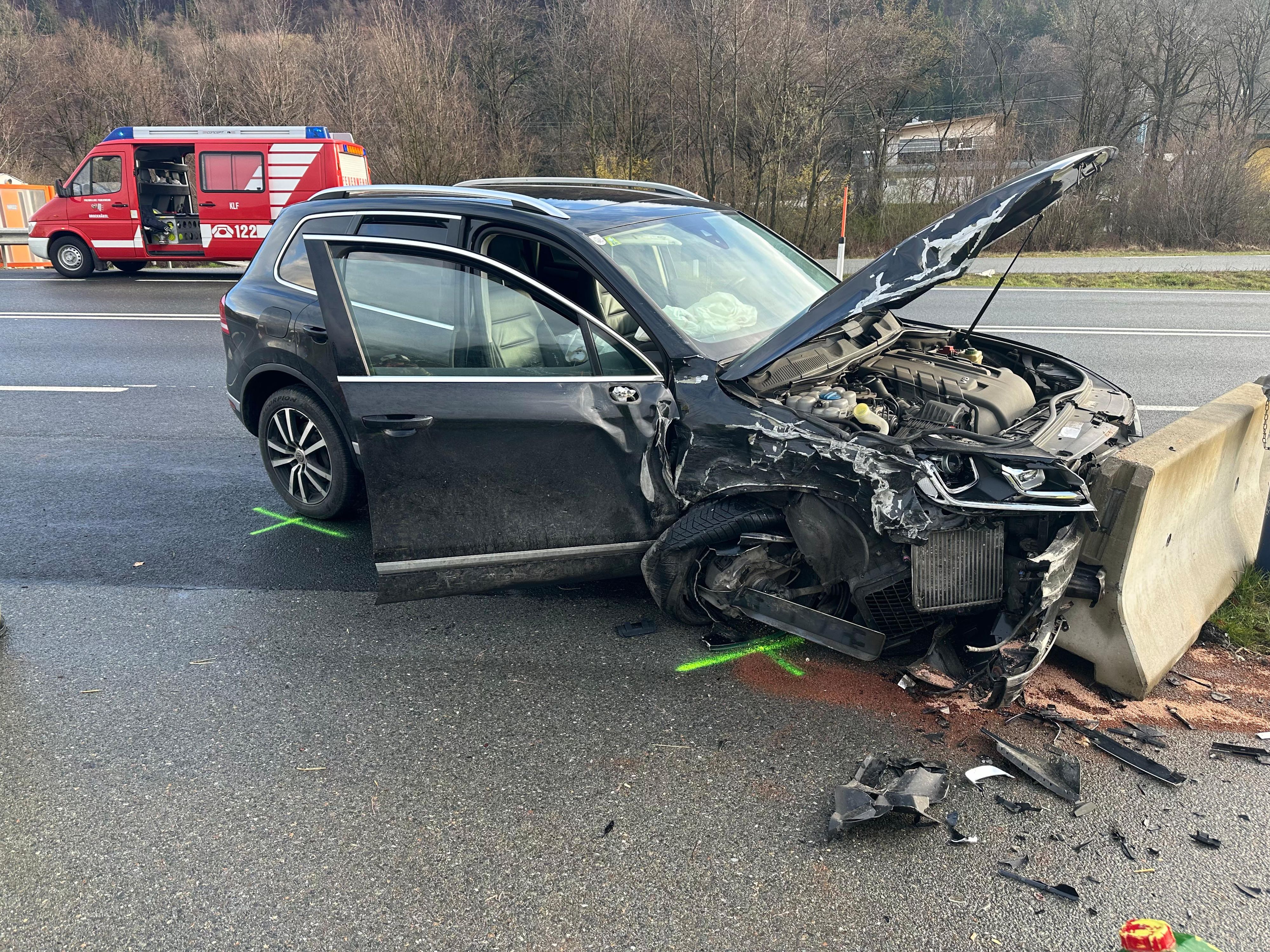 Am Samstag (16.03.2024) kam es in Tirol zu einem schlimmen Verkehrsunfall.&nbsp;