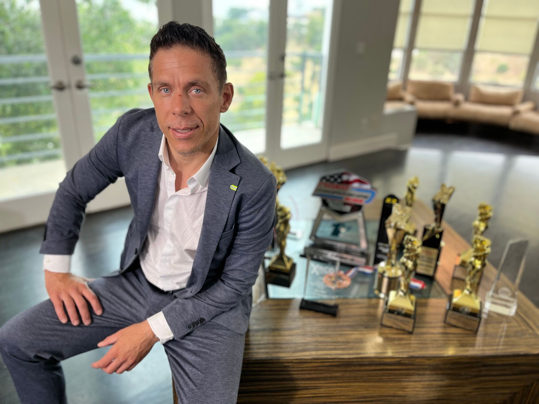 Mick Blue ist erfolgreicher Pornodarsteller.