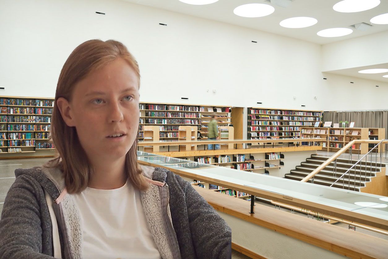 Anna-Sophie P. (o.) absolviert einen Hochschul-Lehrgang, das AMS lehnt die Förderung aber ab.