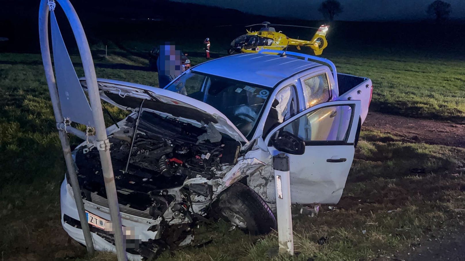 Auch ein Rettungshubschrauber stand im Einsatz.