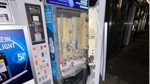 Am Sonntag (17.03.2024) kam es in Wien zu wiederholten Attacken auf Zigarettenautomaten. 