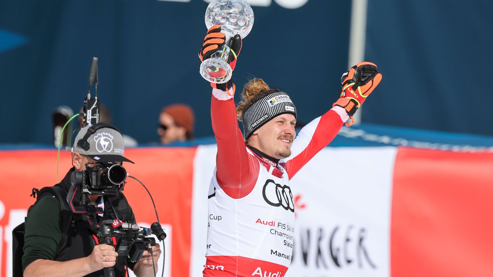 ÖSV-Star Manuel Feller war in Saalbach am Gipfel seiner bisherigen Karriere. Mit Platz zwei hinter Timon Haugan im letzten Saisonslalom rundete er einen Traumwinter ab. Am Ende stehen: Vier Siege und nie schlechter als Fünfter.