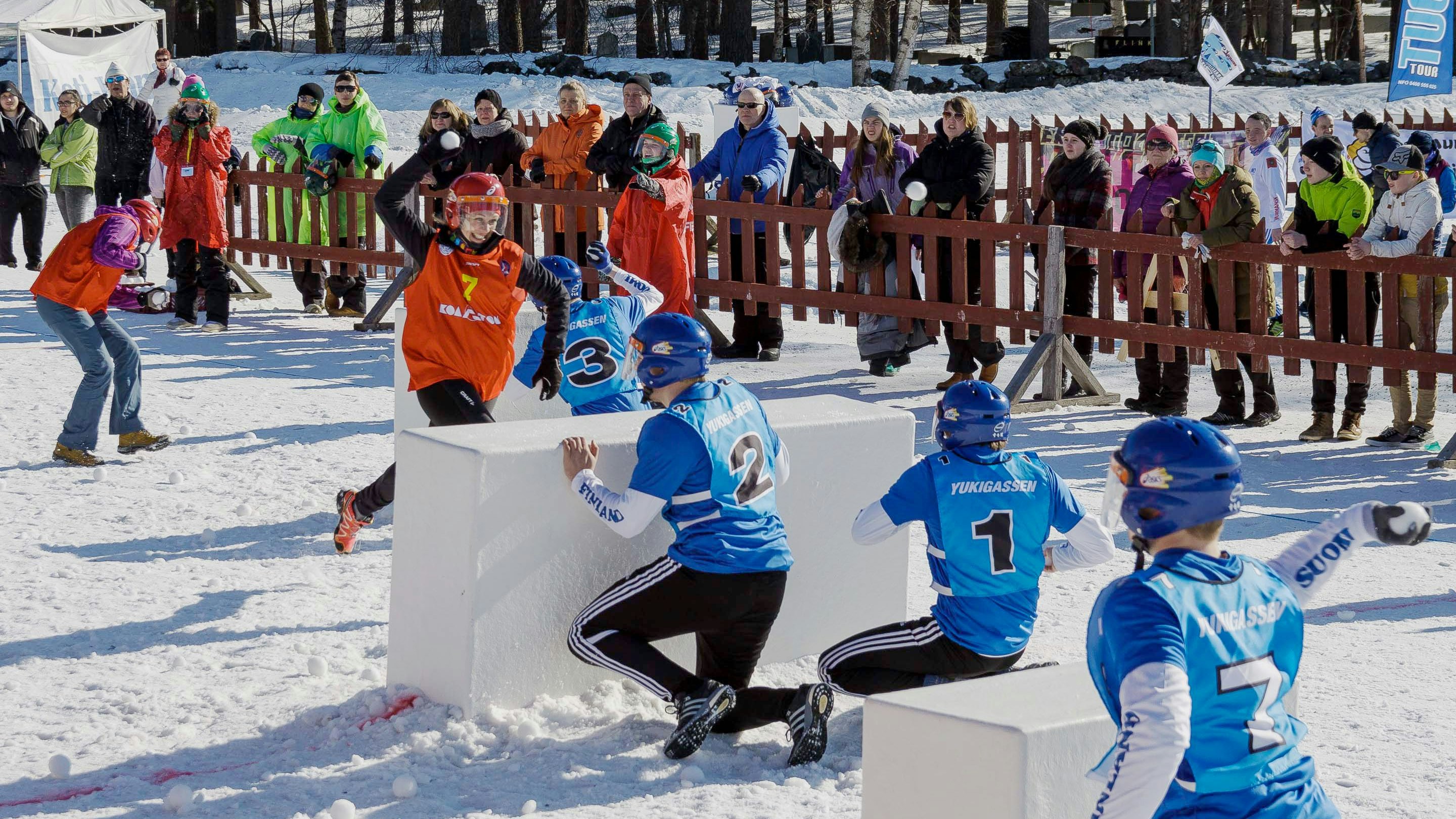 Yukigassen lumisota Kemijärvellä.