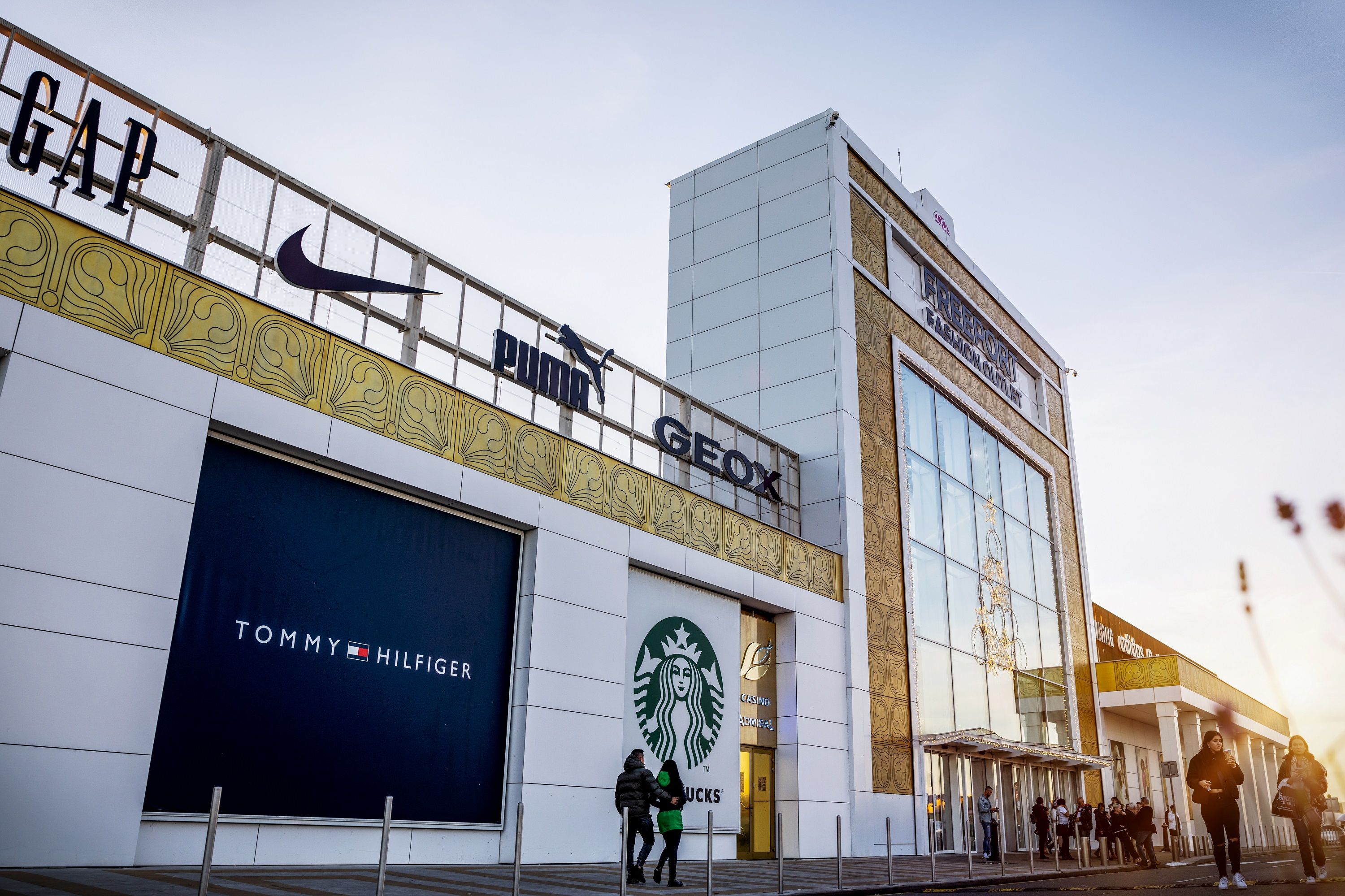 FREEPORT Fashion & Designer-Outlet-Center verzeichnet jährlich rund 2 Millionen Gäste.