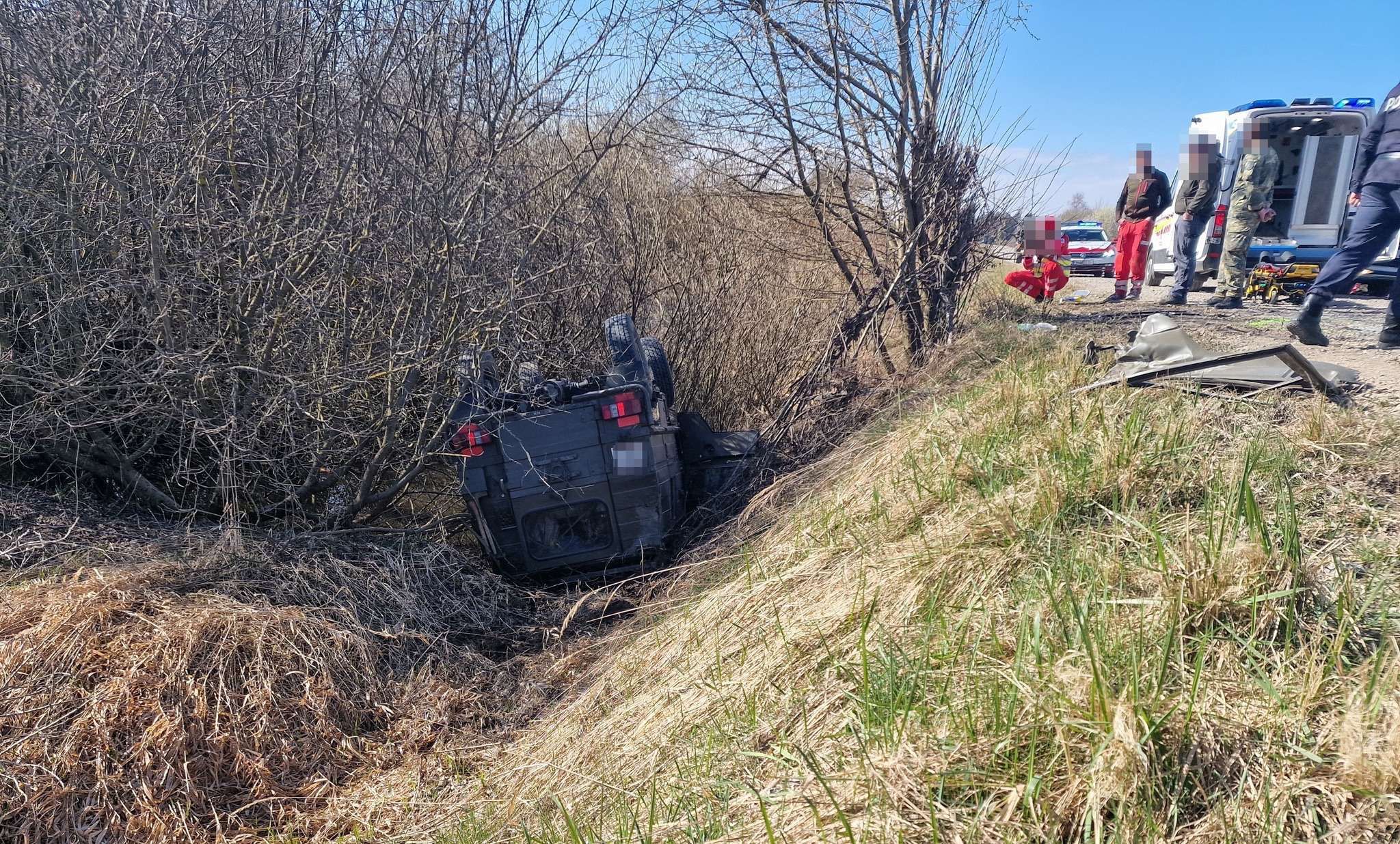 Bundesheer-Fahrzeug kollidiert mit Straßenwalze