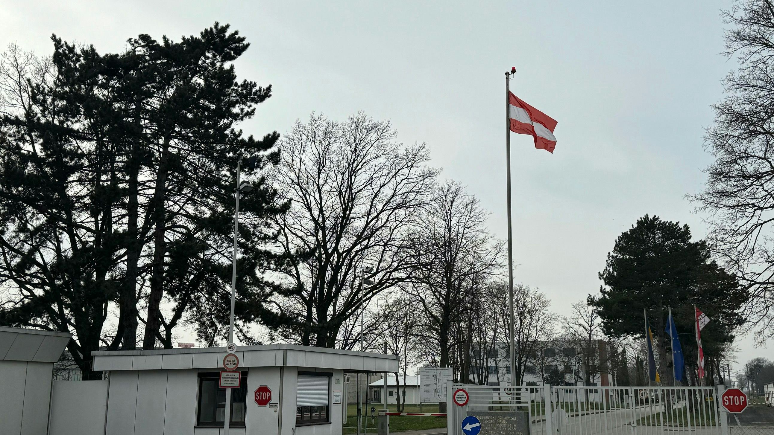 Debatte um Fliegerhorst in Langenlebarn