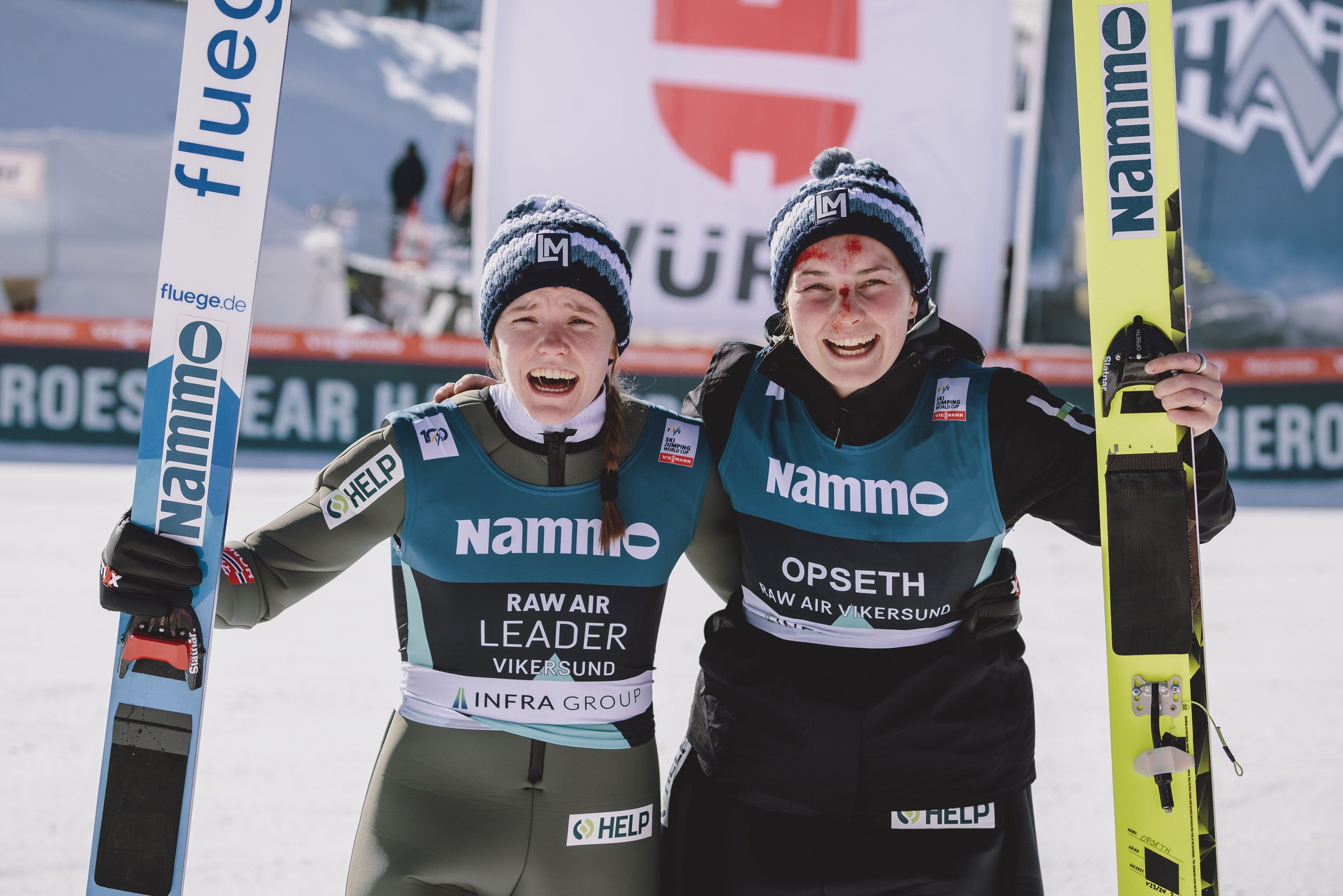 Silje Opseth jubelt über ihren Skiflug-Weltrekord.