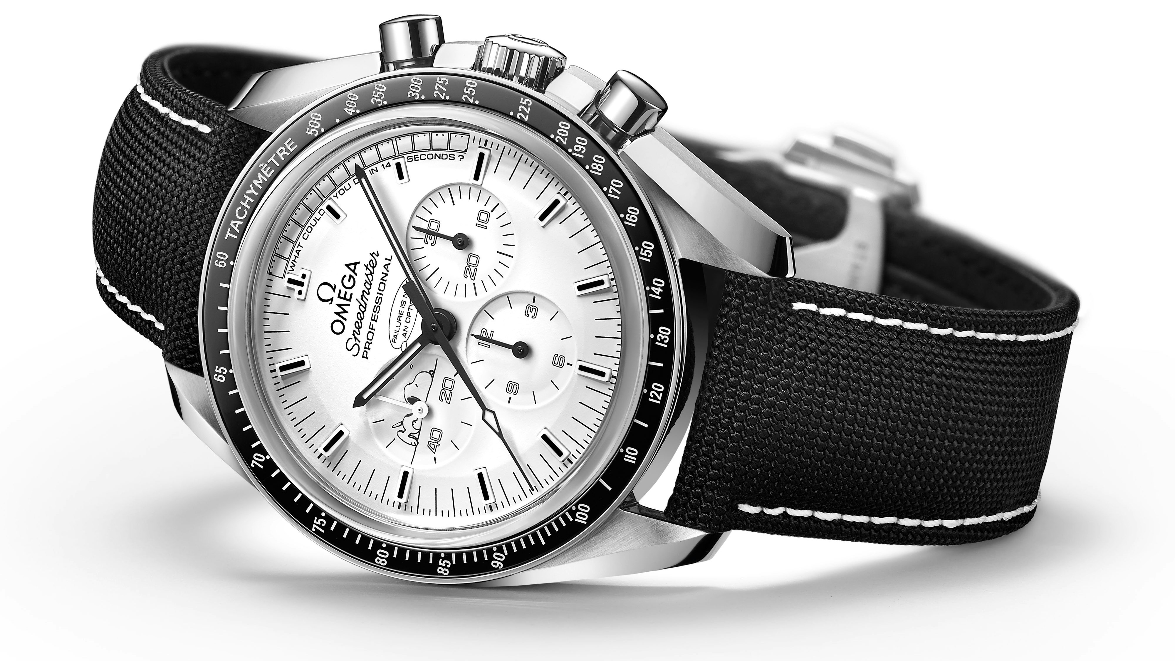 "Silver Snoopy Award"-Sondermodel der Omega Moonwatch aus dem Jahr 2015. "Failure is not an option" – "Scheitern ist keine Option", der legendäre Spruch von Apollo 13-Flugleiter Gene Crantz steht hier in der Gedankenblase von Snoopy am Zifferblatt.