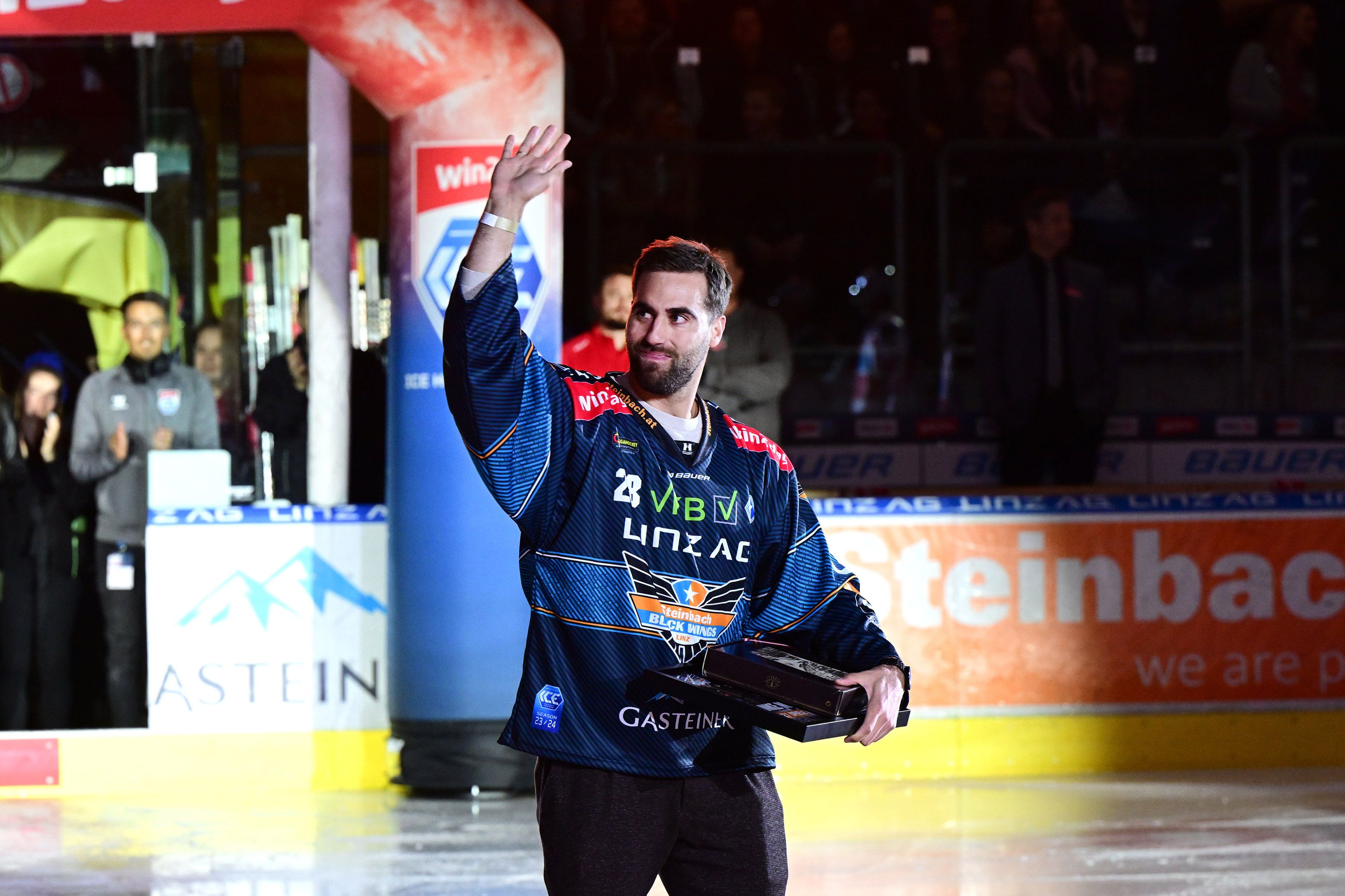 Der ehemalige Kärntner Eishockey-Nationalspieler Martin Schumnig spendete einer leukämiekranken Amerikanerin lebensrettende Stammzellen.
