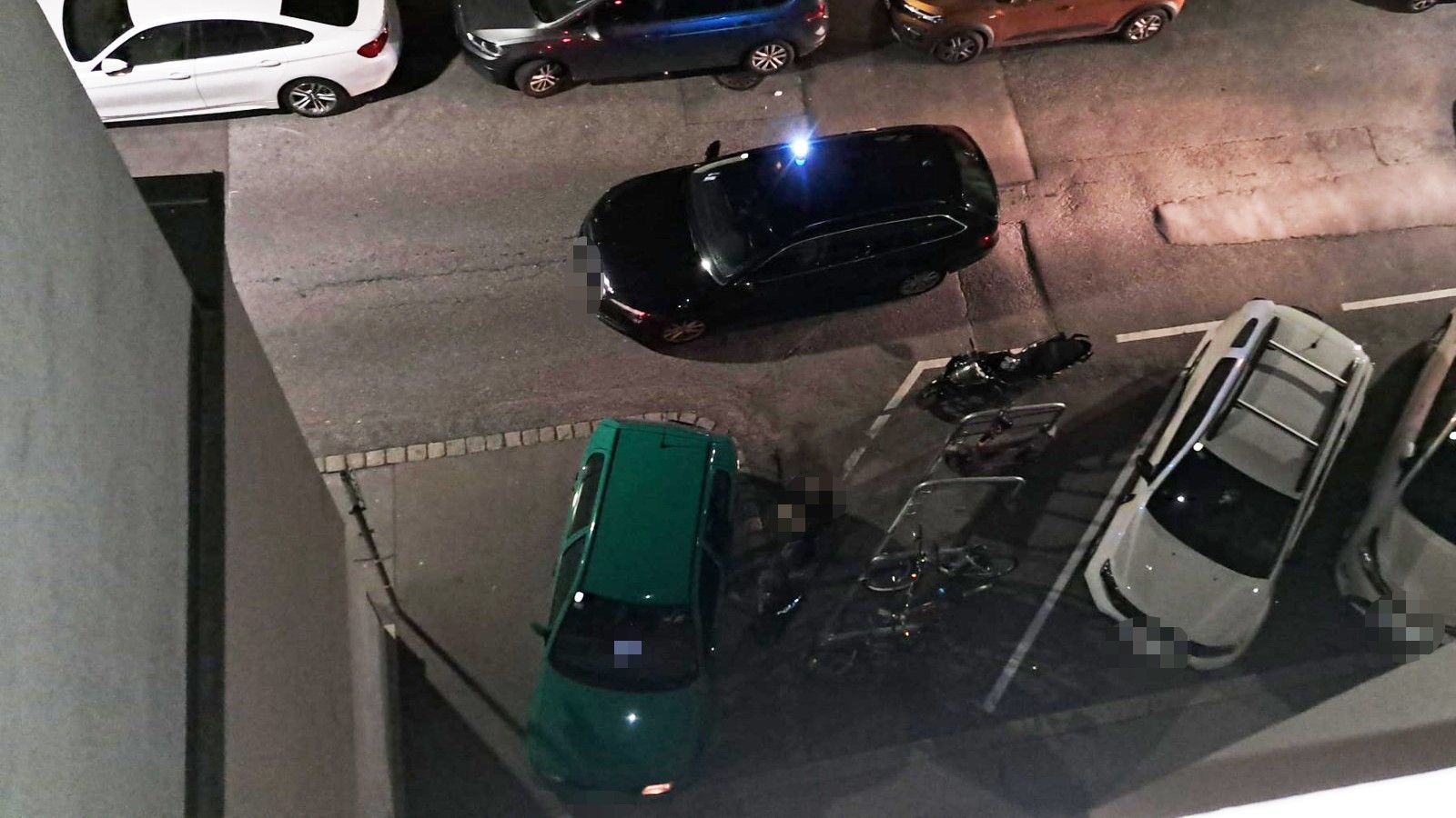 In der Ortliebgasse sah Gabriel besorgt auf die Straße.