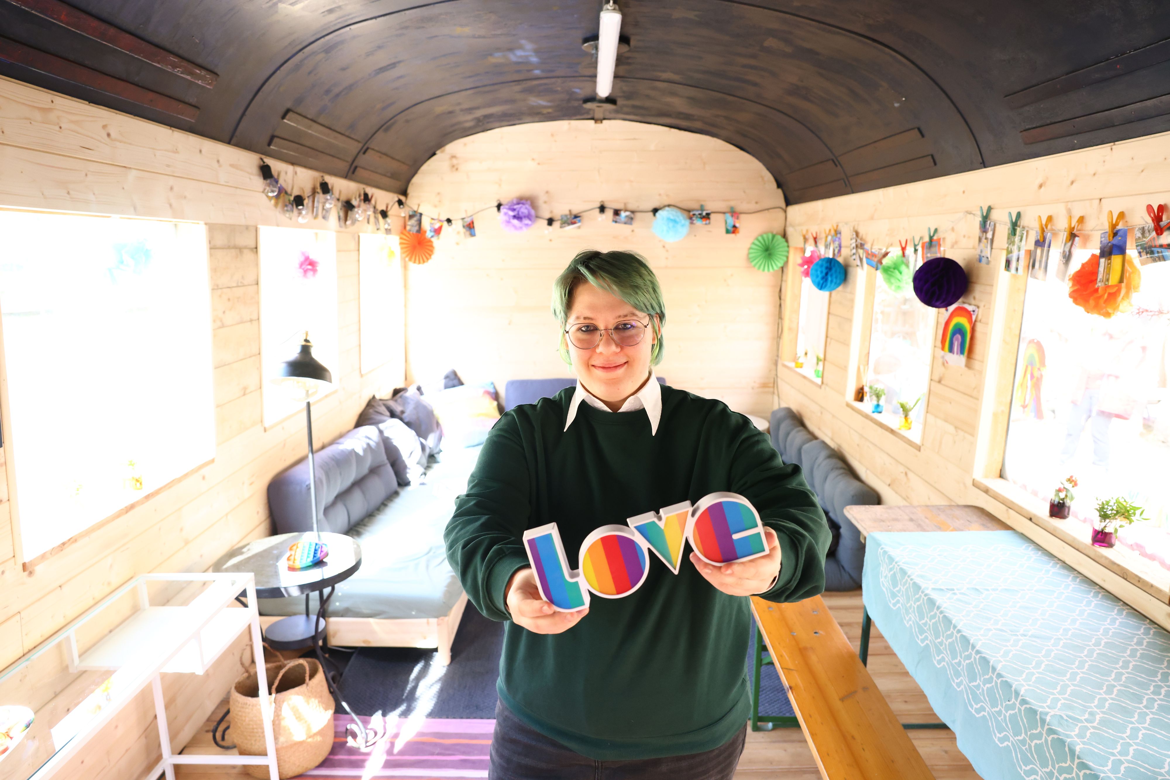 Eazy ist eine der beiden Projekt-Initiatorinnen des Regenbogen-Cafés am Robinsonspielplatz