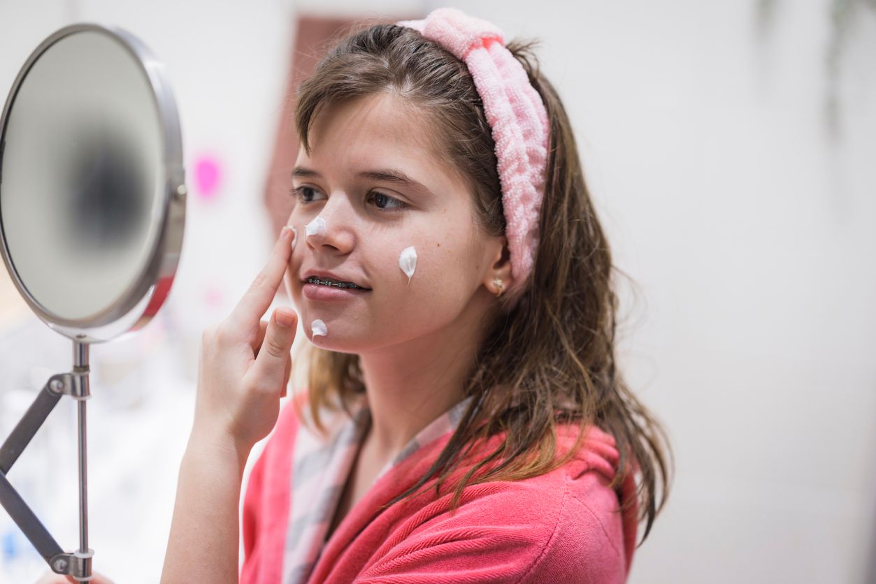 Die sozialen Medien lösen bei Unter-13-Jährigen einen zunehmenden Schönheitsboom aus, der der Kinderhaut schaden könnte.