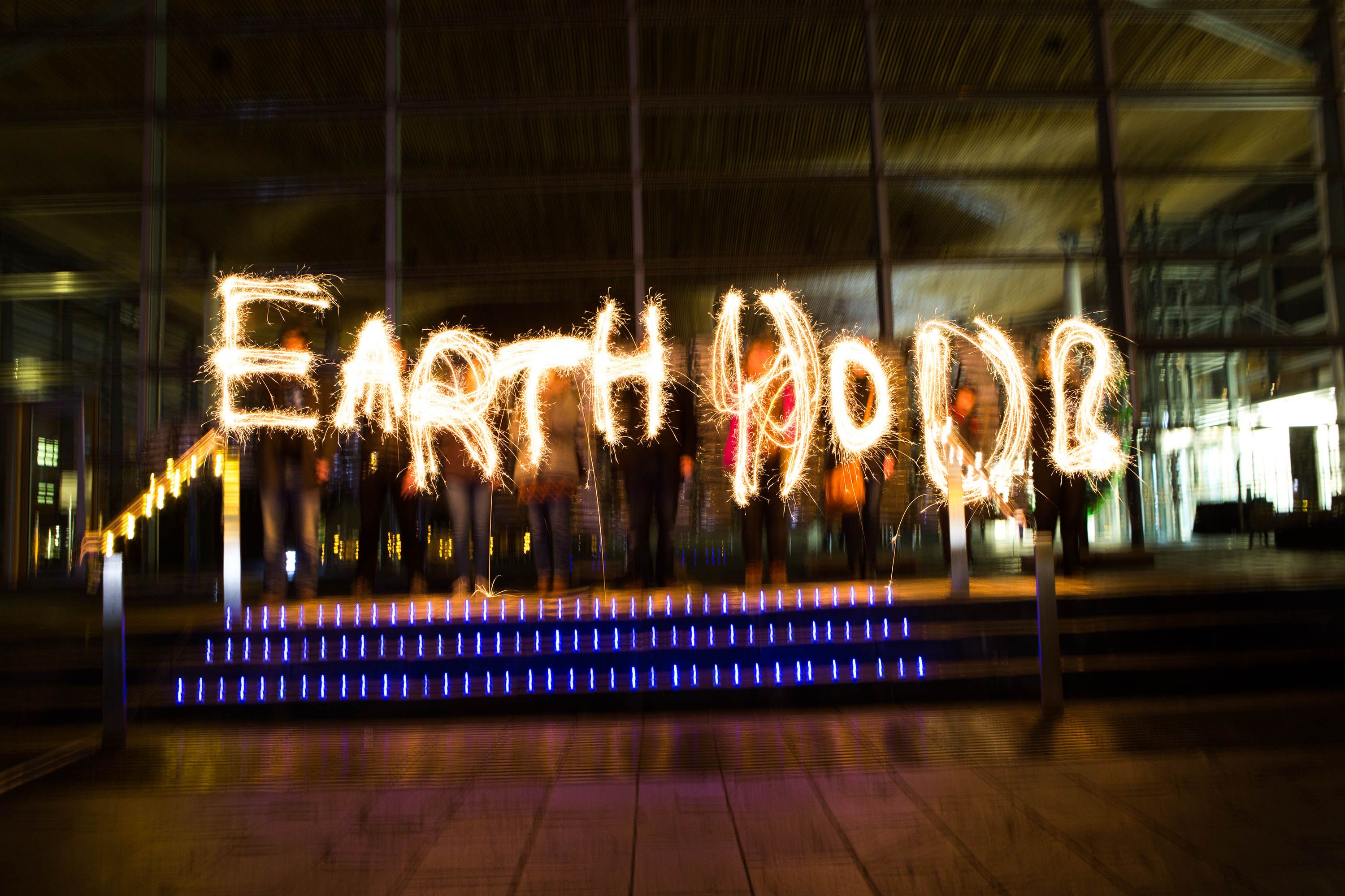 Eine Stunde Lichtabdrehen für den Klimaschutz.