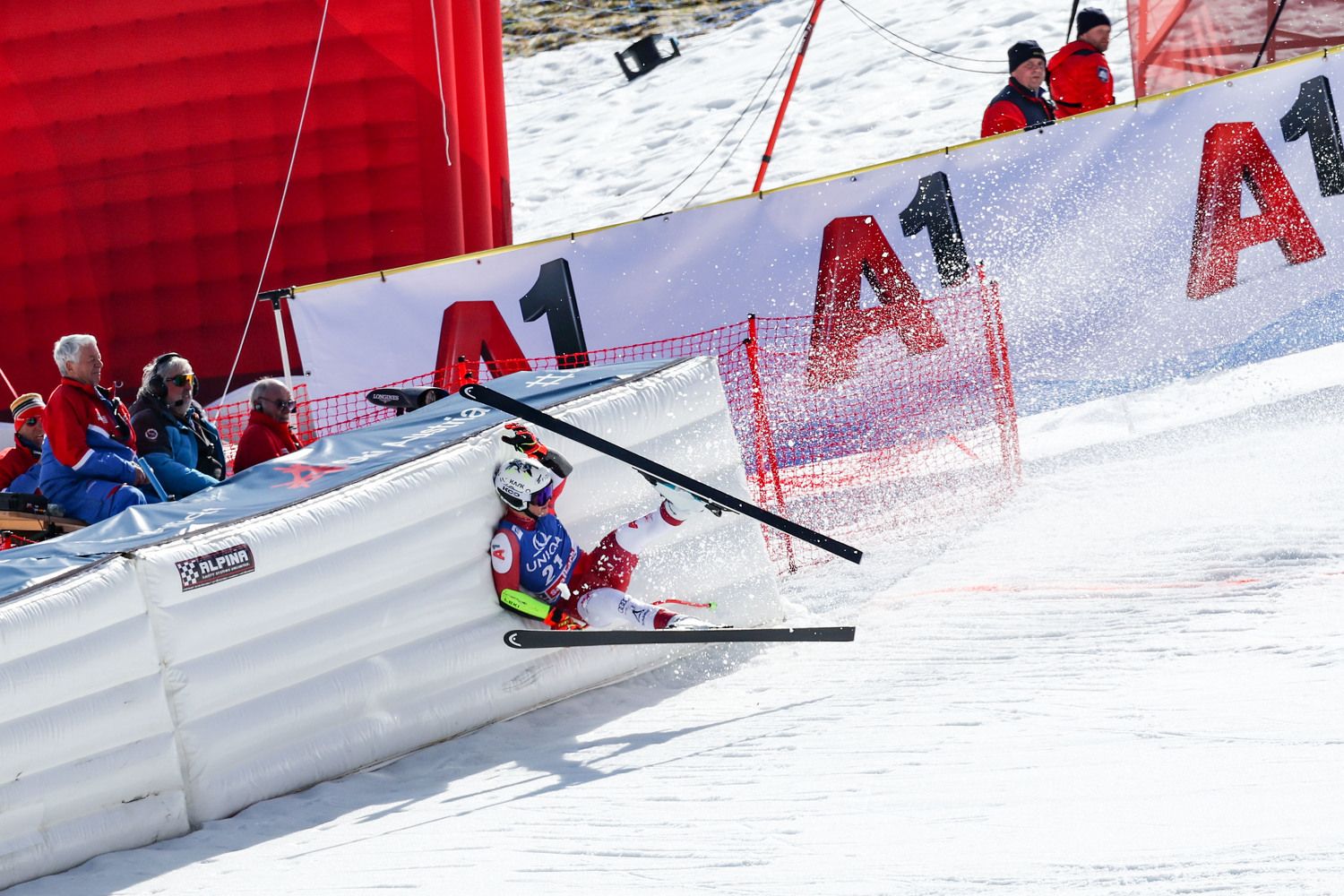 ÖSV-Mann Lukas Feurstein ist schwer zu Sturz gekommen. 