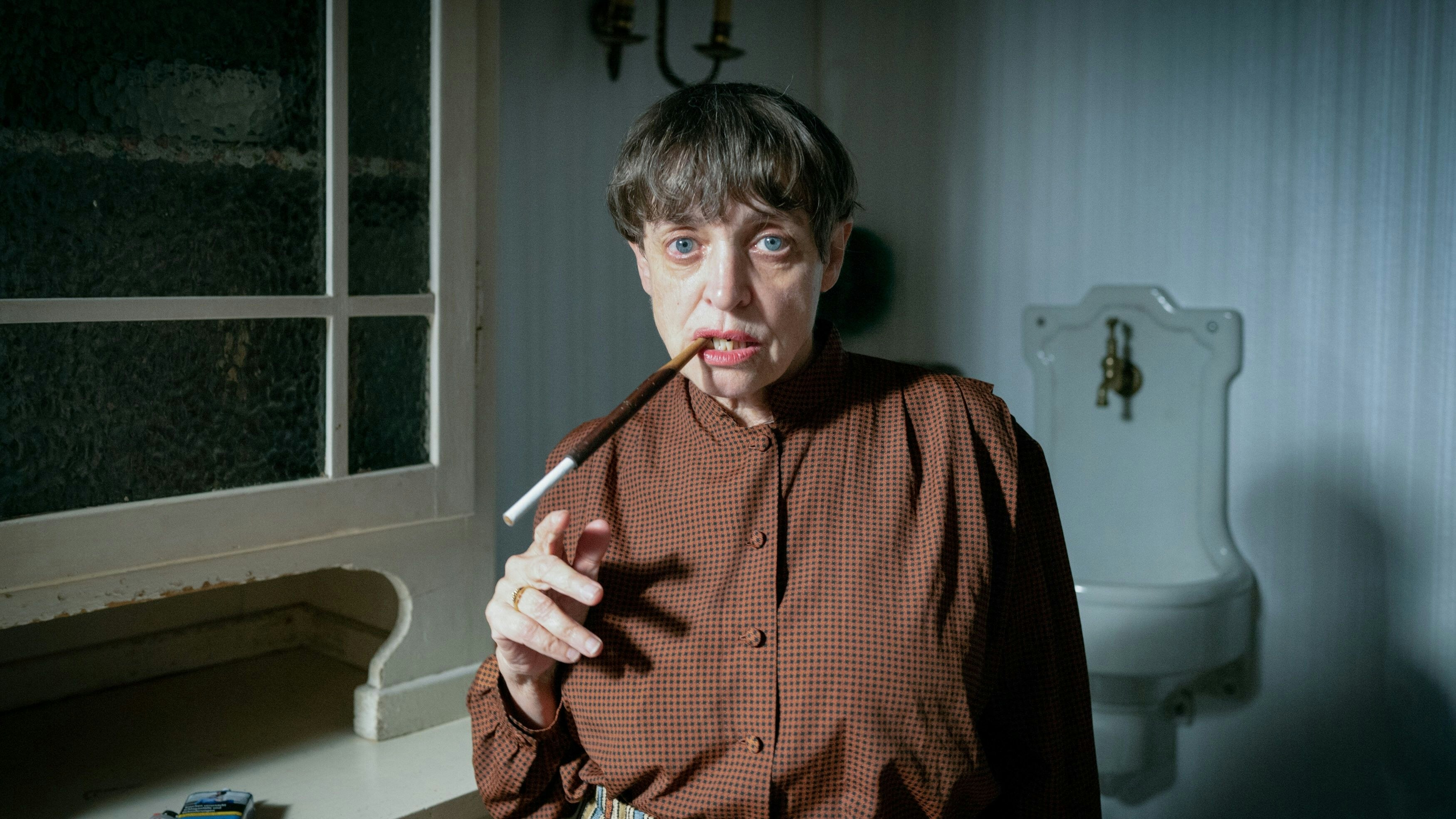  Katharina Thalbach als Kafkas Vermieterin in Berlin.