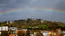 Temperatursturz! Kaltfront peitscht Graupelgewitter durch