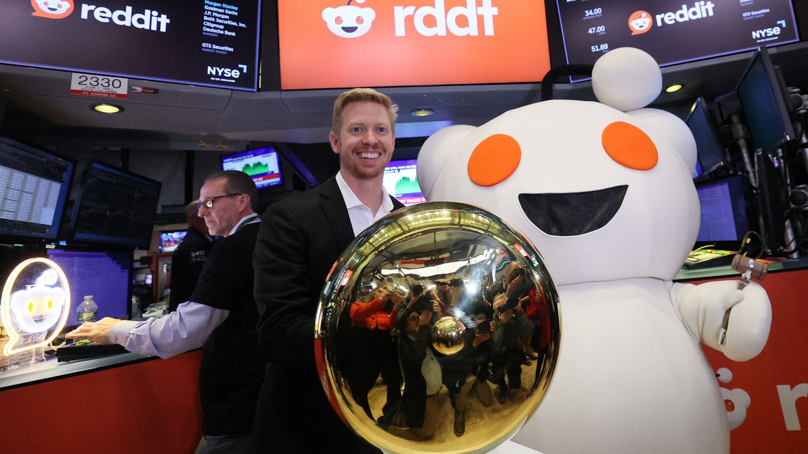 Reddit-CEO sahnt 193 Millionen ab – Firma kriegt nichts