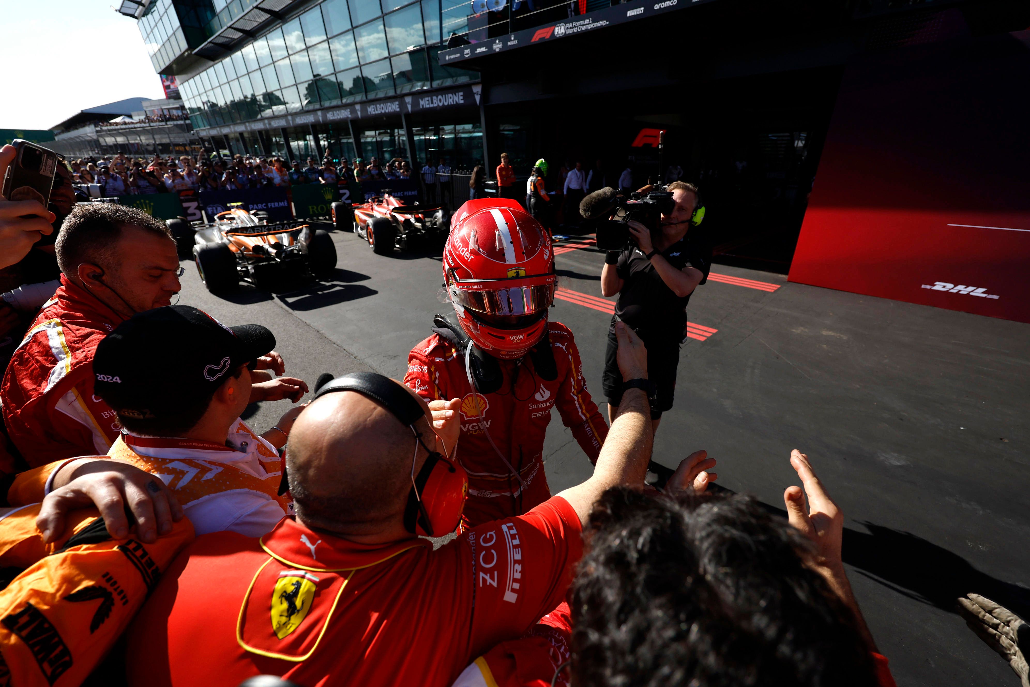 Melbourne in Rot! Ferrari fährt einen Doppelsieg ein.