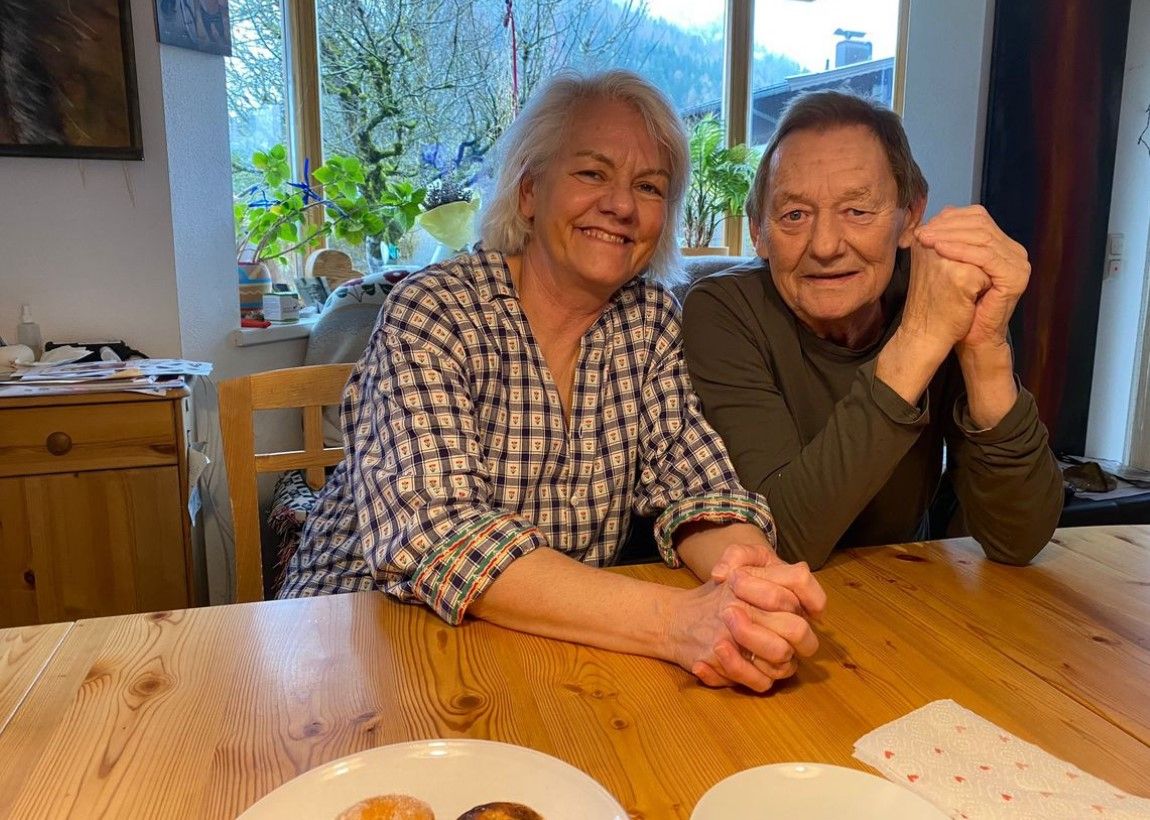 Wolfgang Ambros mit Ehefrau Uta wieder daheim in Tirol