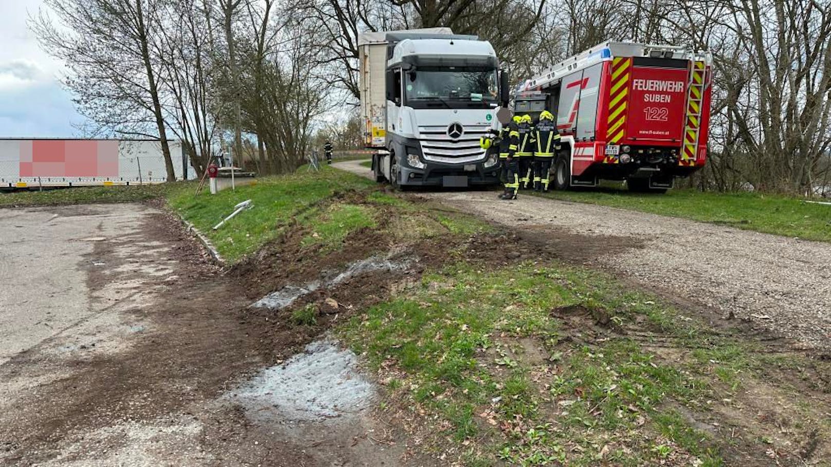 Dabei kam eine Seilwinde zum Einsatz.