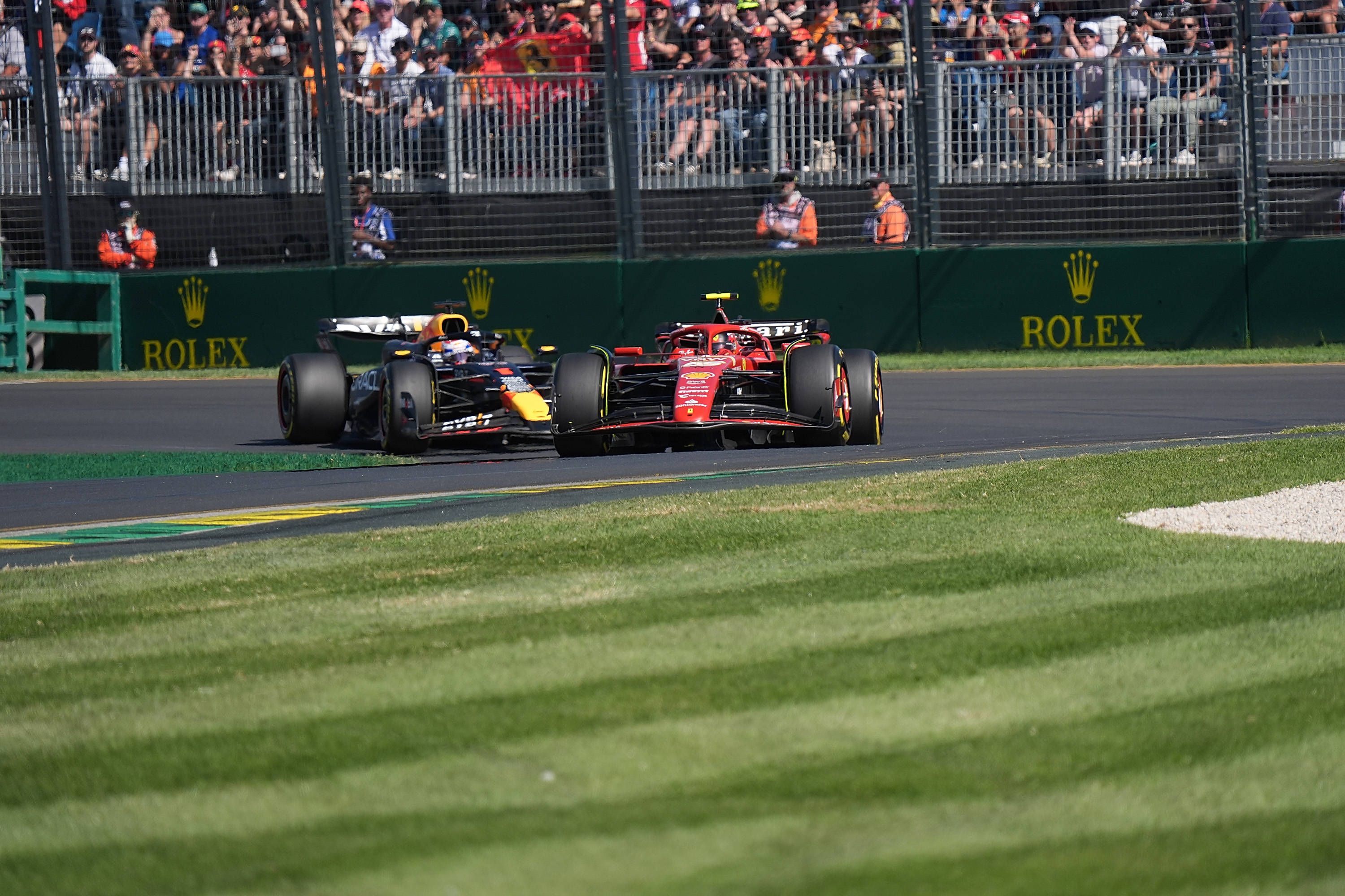 Sainz könnte vom Ferrari in den Red Bull wechseln.