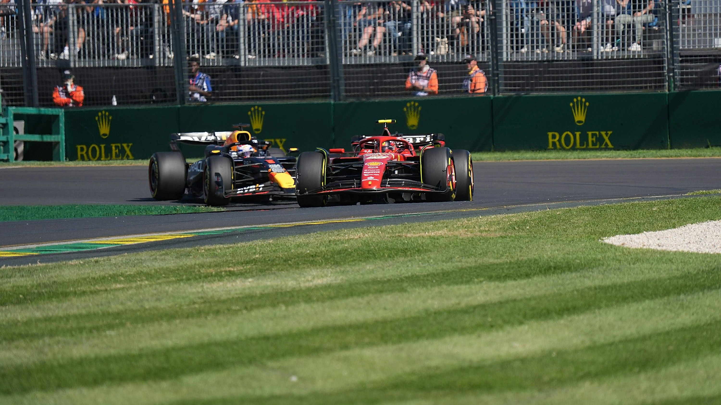 Sainz könnte vom Ferrari in den Red Bull wechseln.