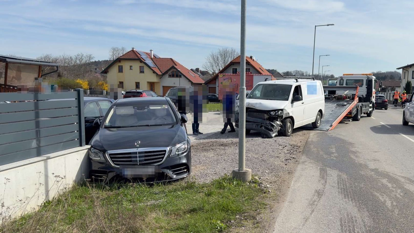 Spektakulärer Crash mit 4 Fahrzeugen in Purgstall
