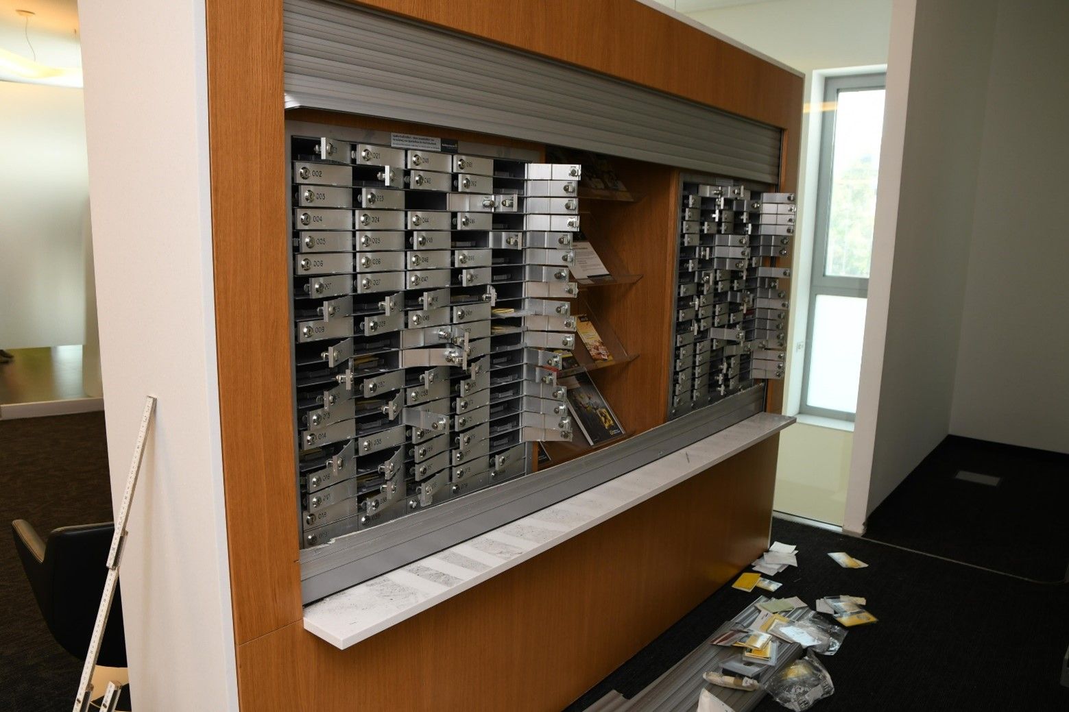 Zahlreiche Sparbuchschließfächer wurden von der Tätergruppe aufgebrochen.