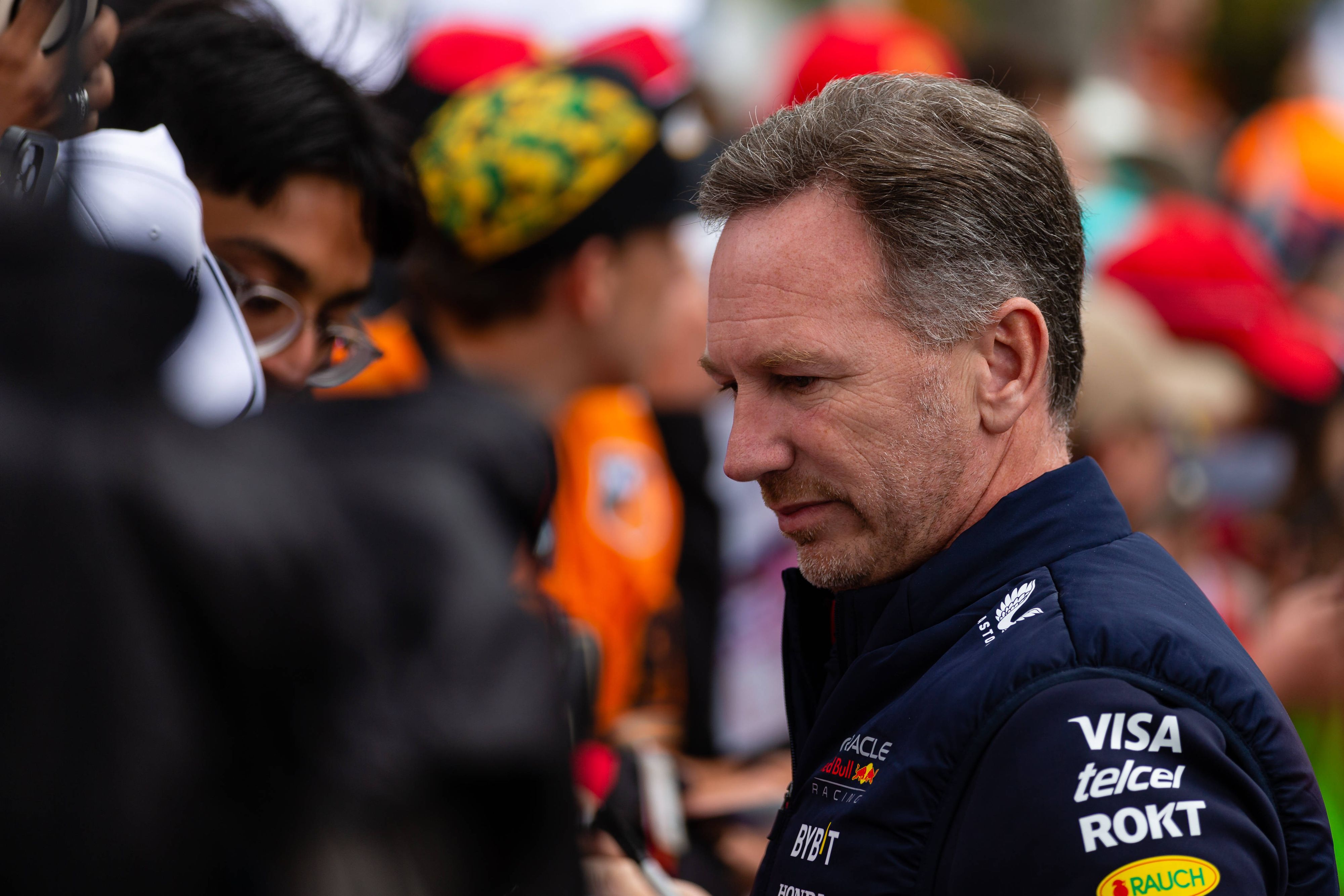 Red-Bull-Teamchef Christian Horner bleibt wegen der gegen ihn erhobenen Vorwürfe weiterhin im Fokus. 
