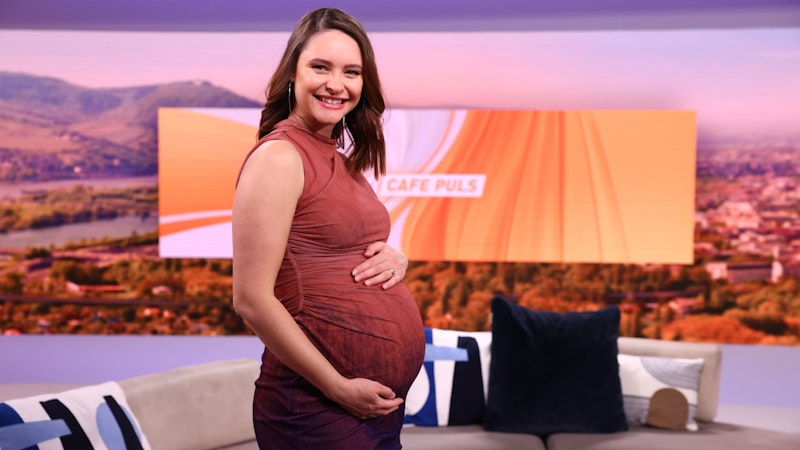 Schön schwanger: Furdea verabschiedet sich mit 12. April in die Baby-Pause.