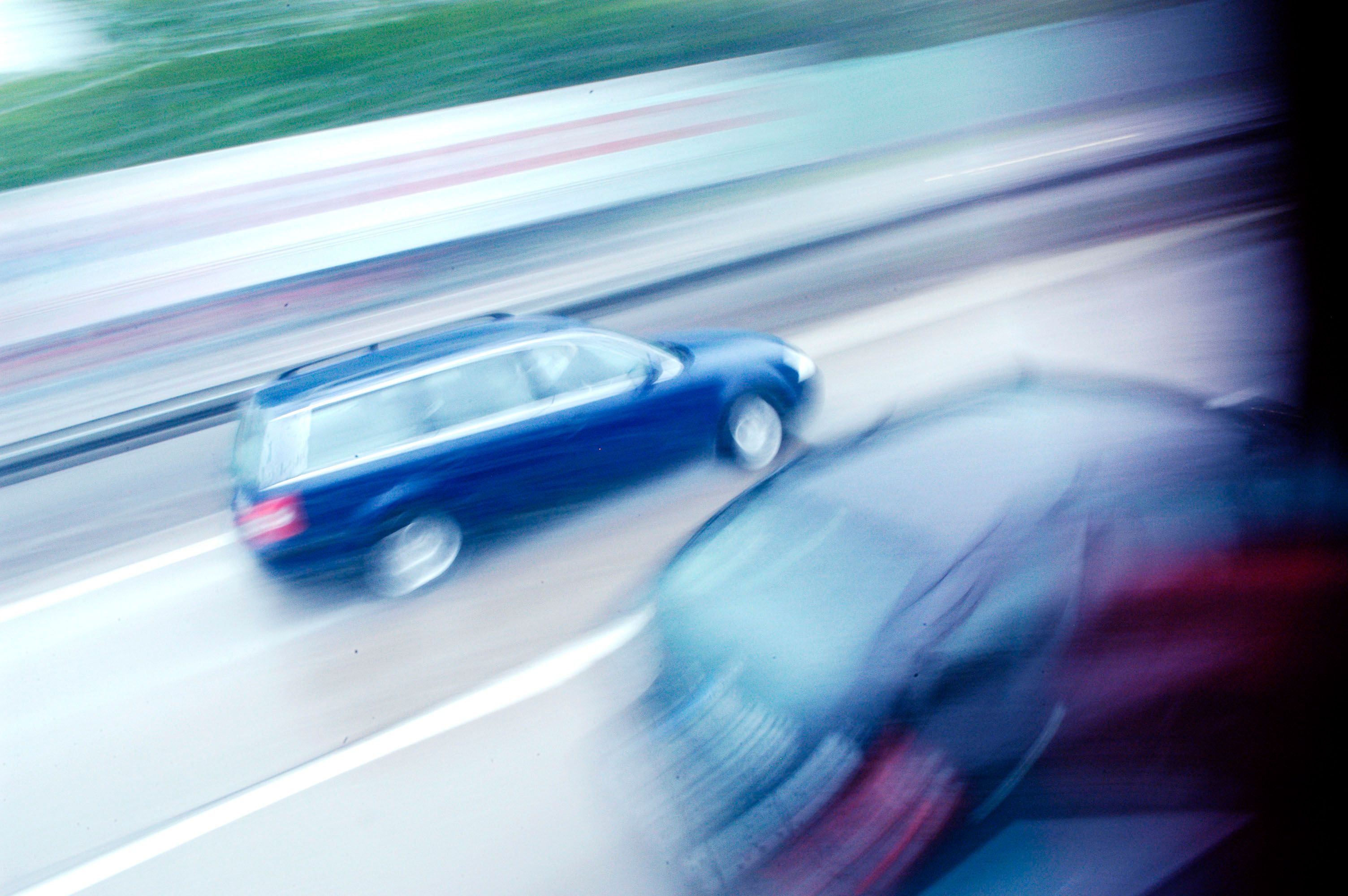 Auf der A3 konnte die Polizei einen ungarischen Raser stoppen. (Symbolbild)