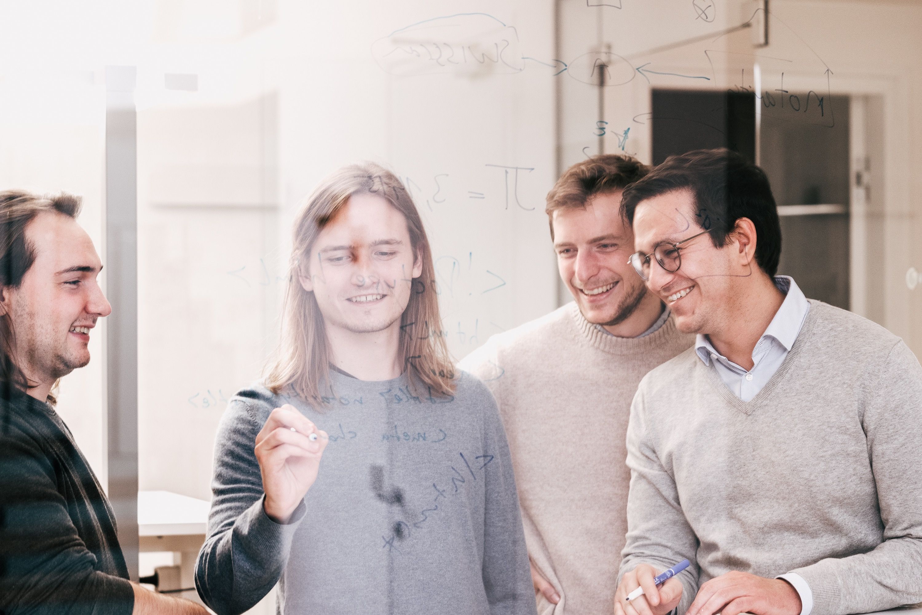 Die Gründer des Wiener Start-ups notarity: Sebastian Wodniansky-Wildenfeld, Max Pointinger, Jakobus Schuster, Alexander Gugler (v.l.).