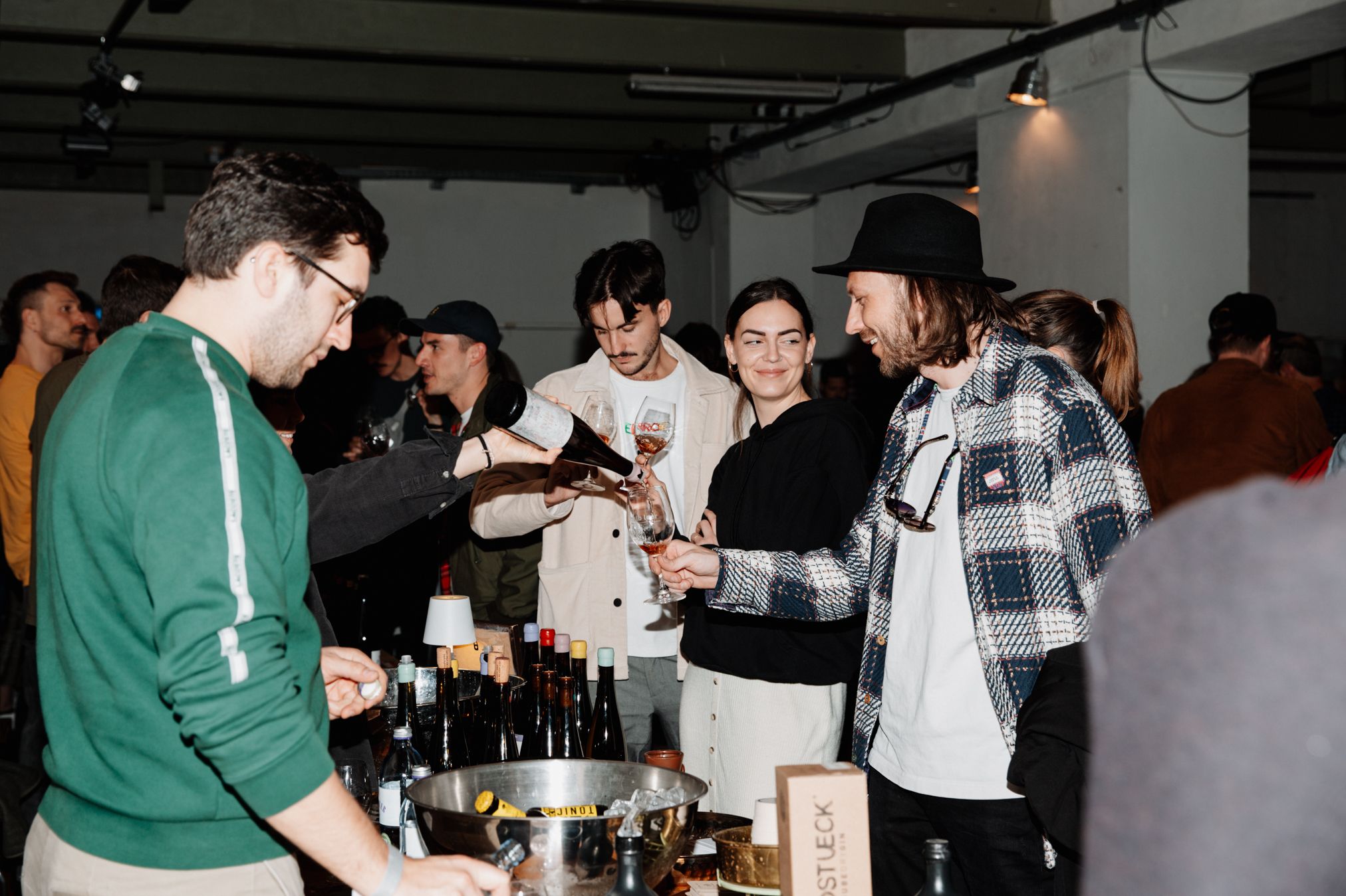 Weine vom Naurwinzer probieren und Neues entdecken von kreativen Köchen beim 